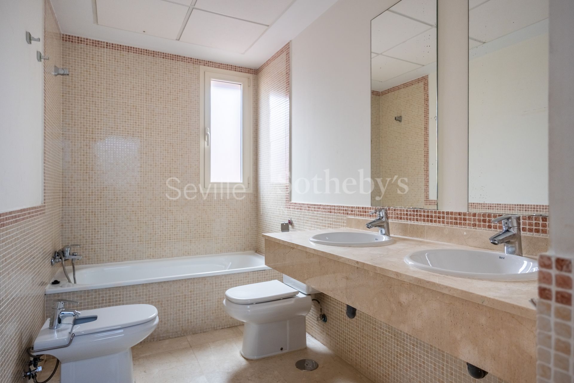 Propiedad en la exclusiva urbanización privada del Real Club de Golf