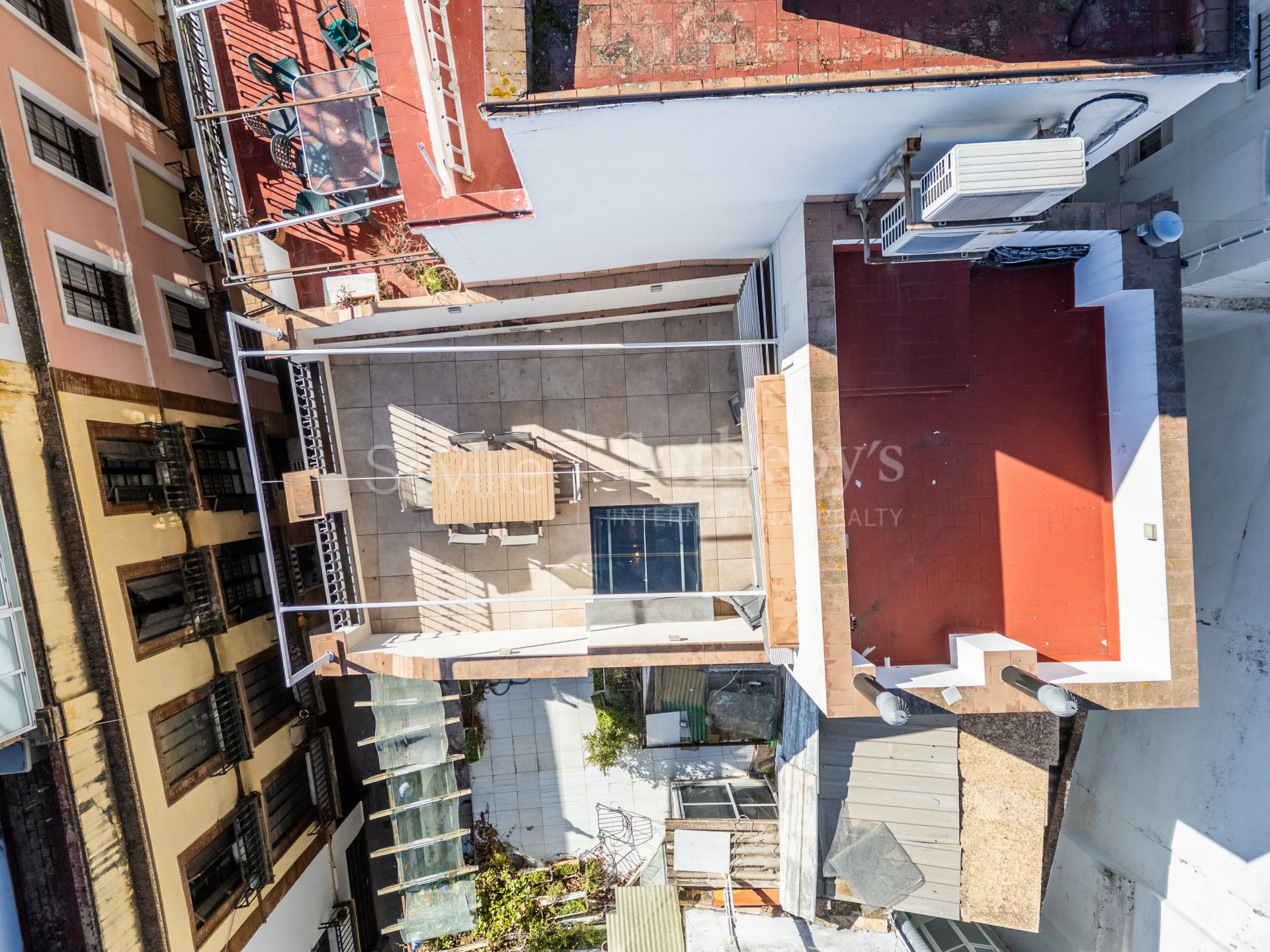 Licensed Tourist Home in the Historic Museum District with Roof Terrace