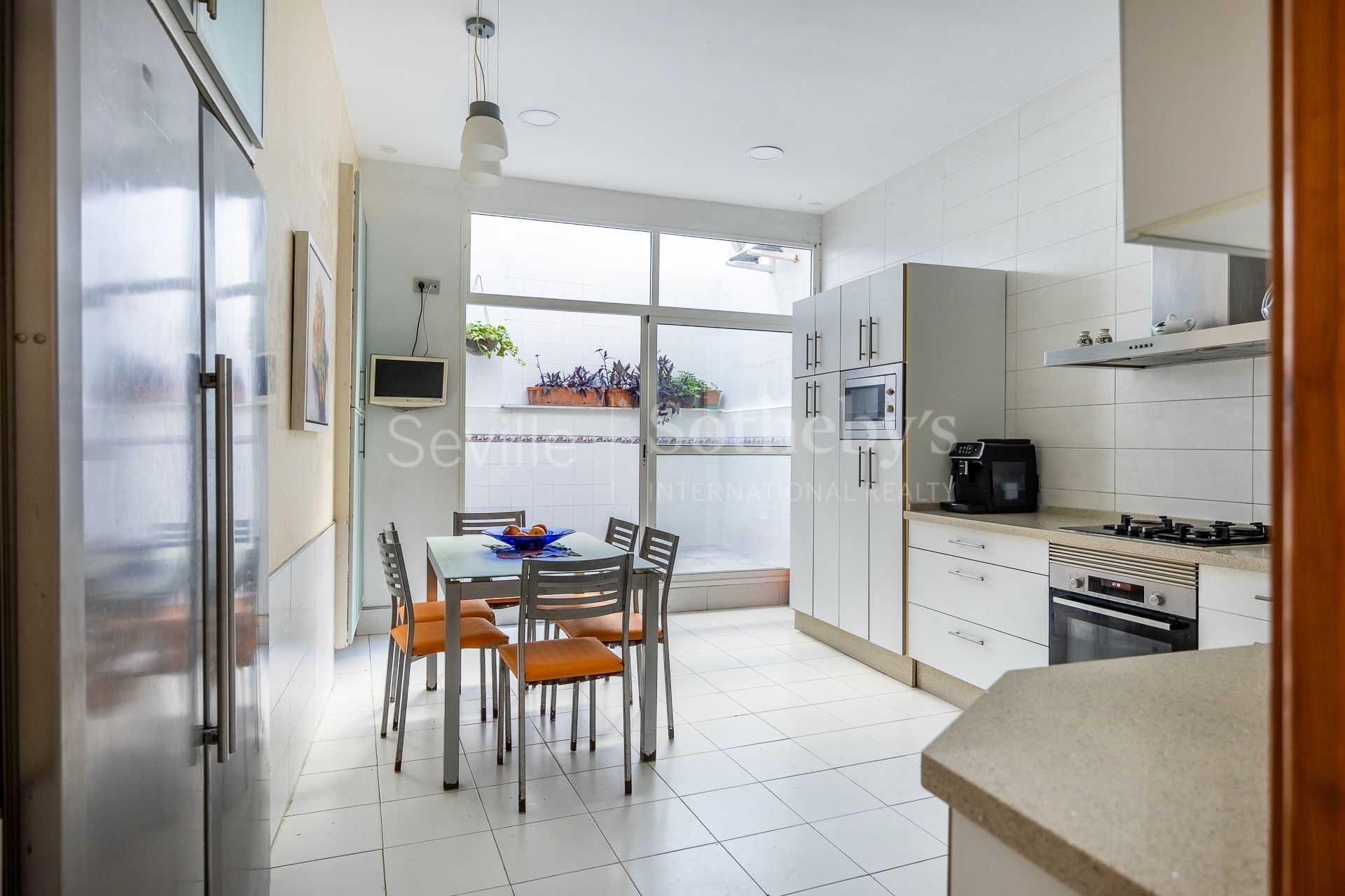 Piso con estilo tradicional en el corazón del casco histórico de Cádiz.