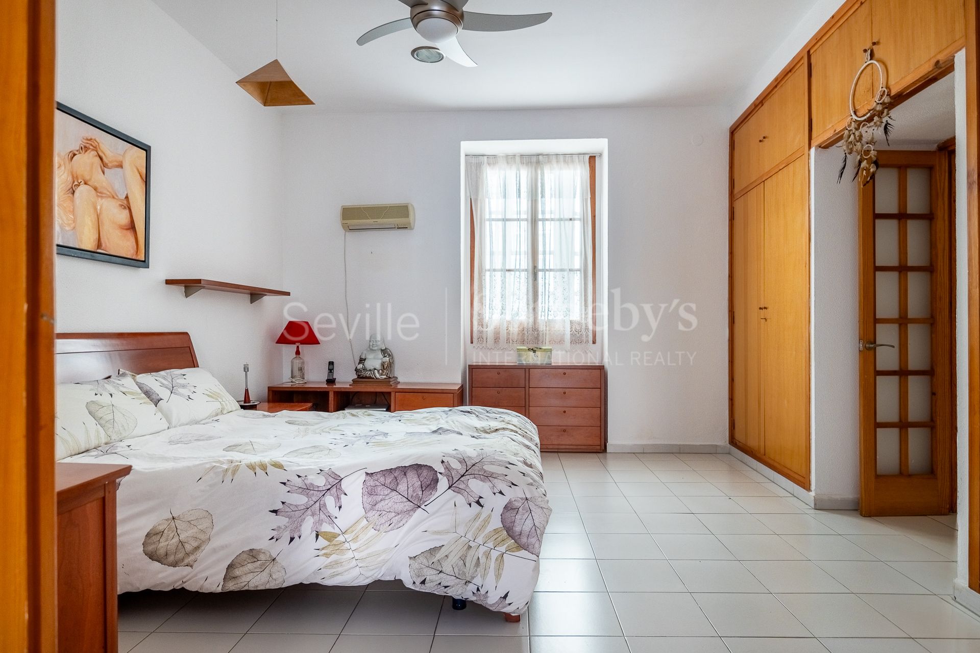 Piso con estilo tradicional en el corazón del casco histórico de Cádiz.