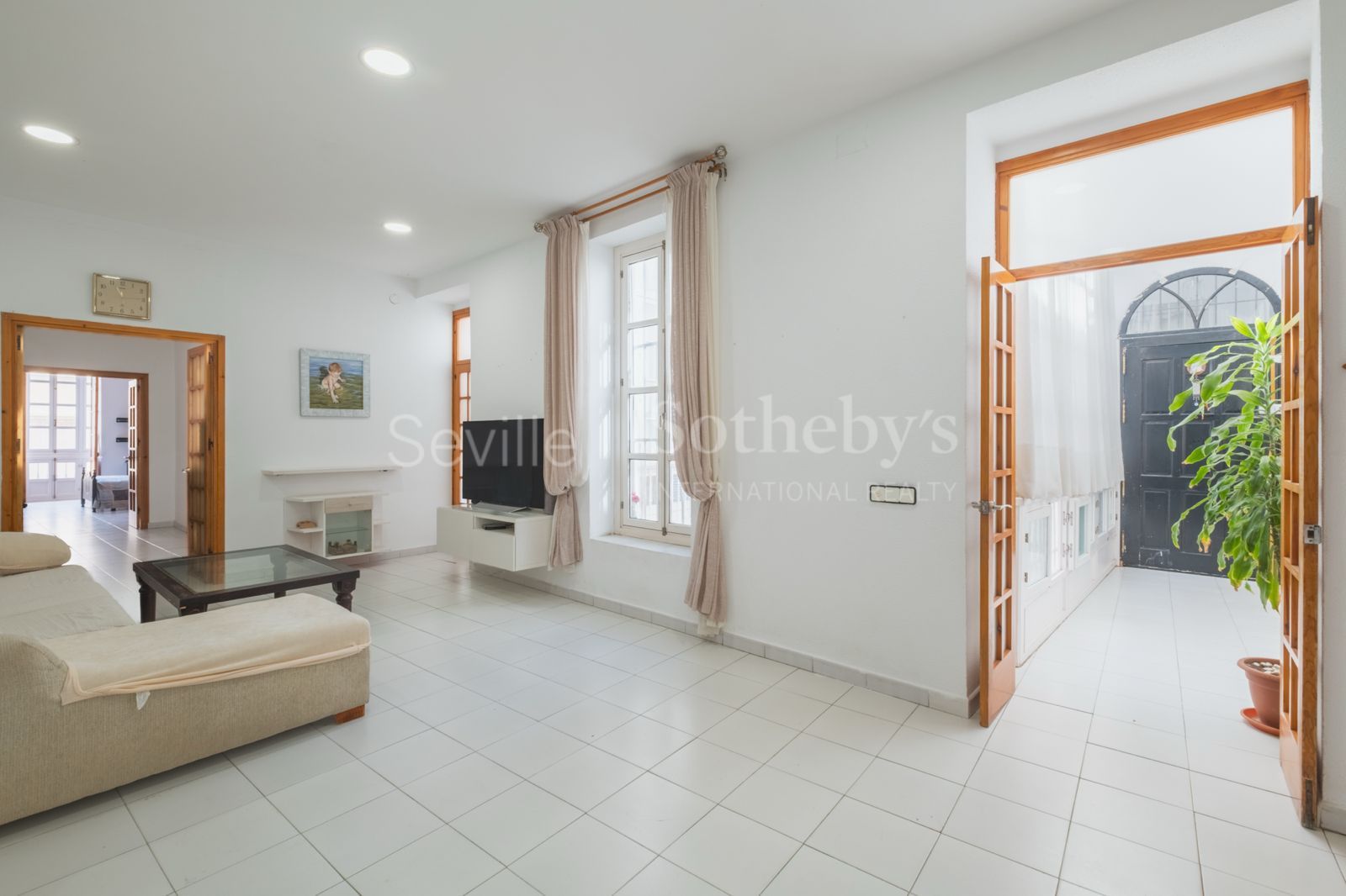 Piso con estilo tradicional en el corazón del casco histórico de Cádiz.