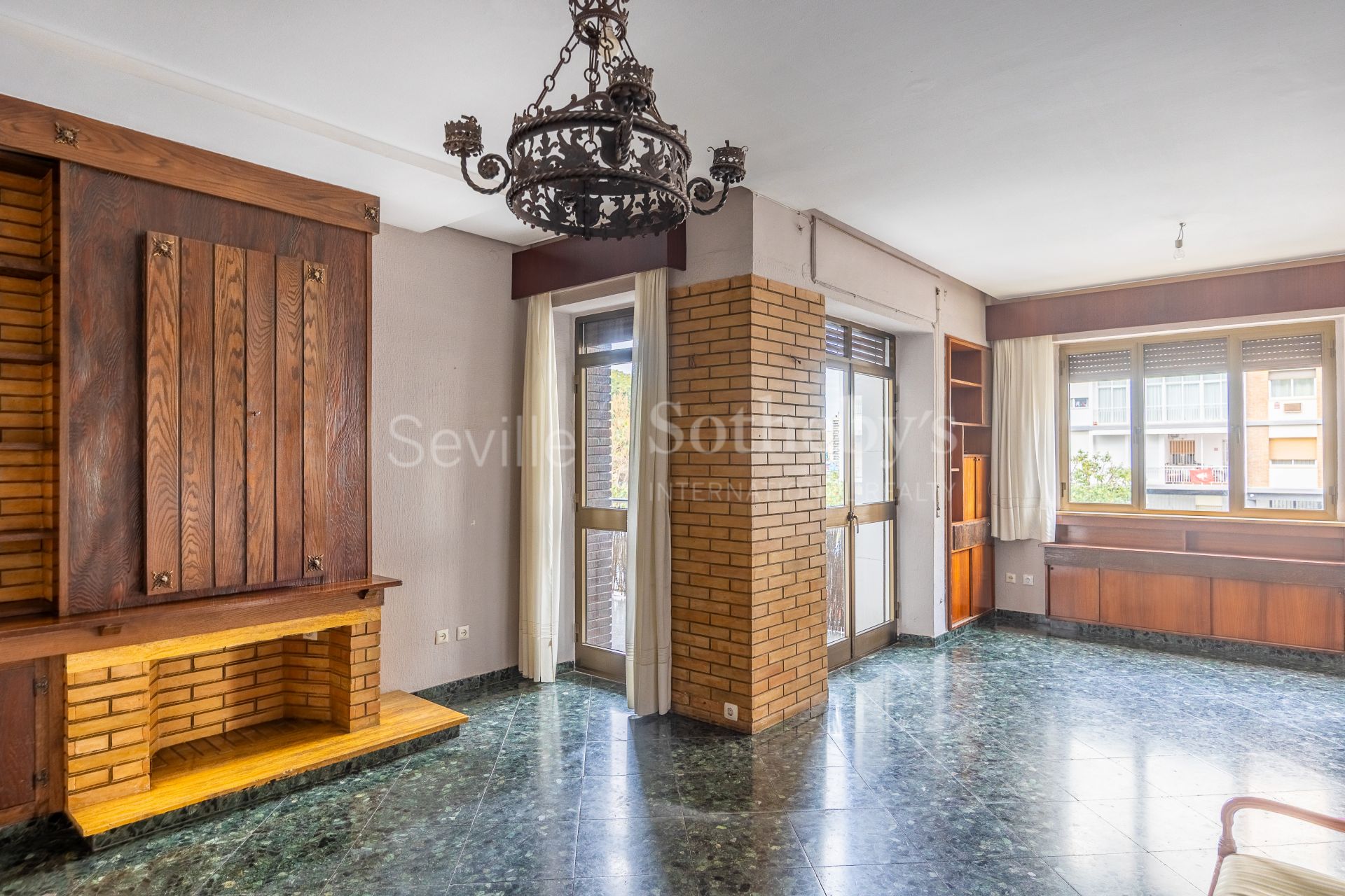 Piso en Los Remedios - Primera planta con ascensor