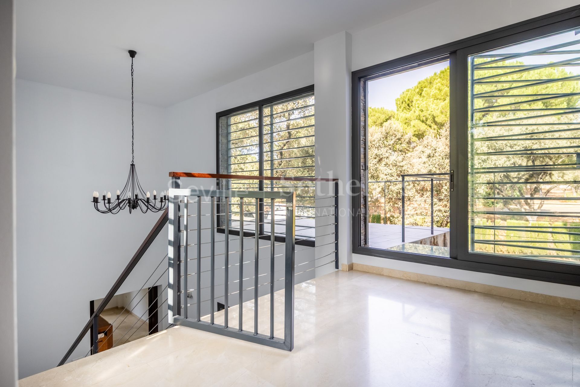 Exclusiva casa independiente de diseño con piscina en la Urb. la Juliana, Bollullos de la Mitación