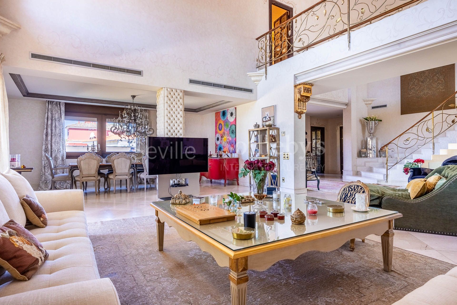 Exclusive Property in the Prestigious La Motilla Residential Area