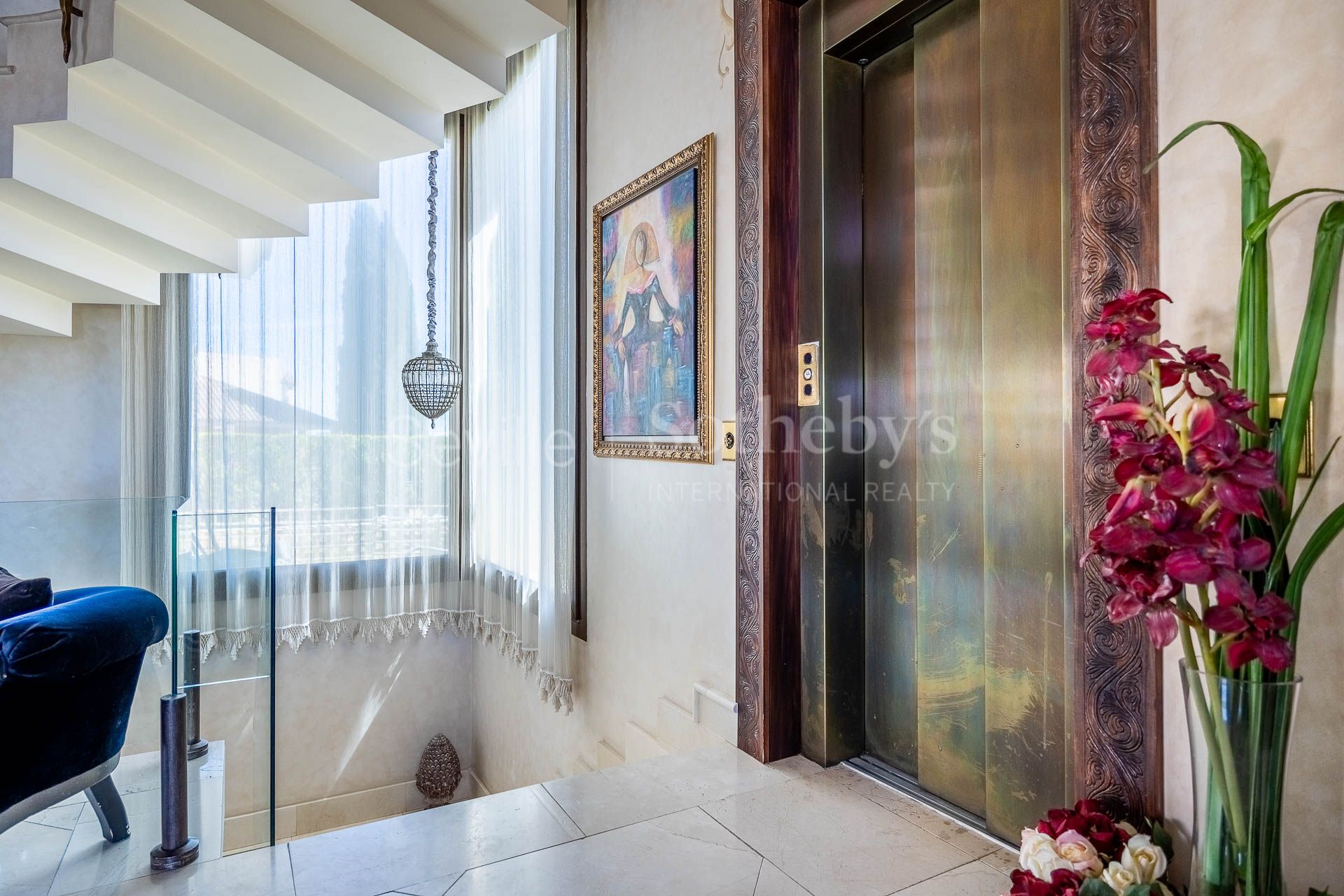 Exclusive Property in the Prestigious La Motilla Residential Area