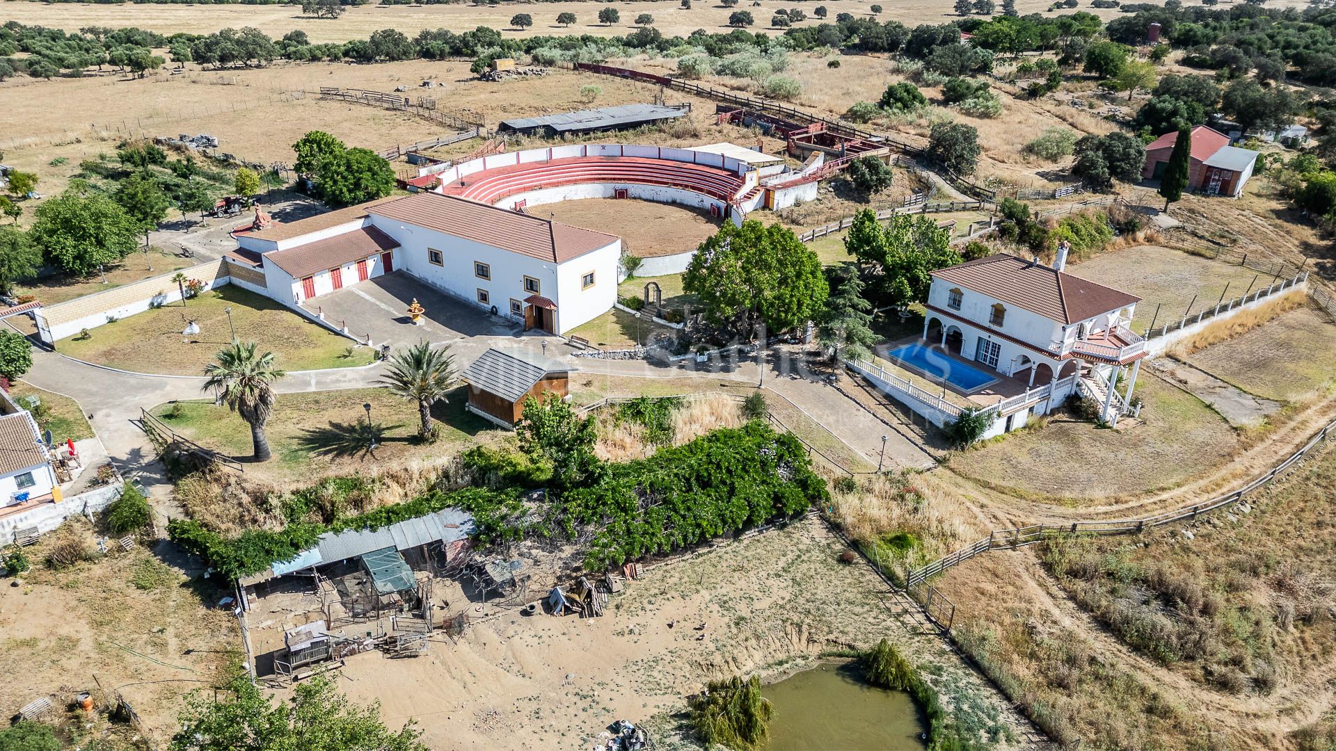 Hacienda en Pleno Corazón de la Sierra Norte de Sevilla