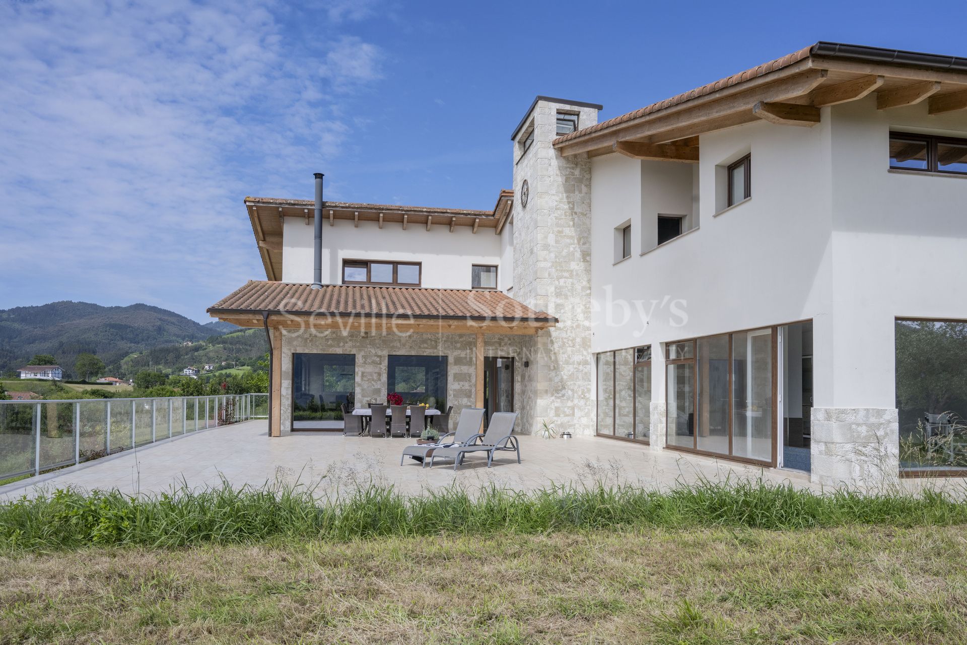 Exclusive house in the heart of Urdaibai Biosphere Reserve.