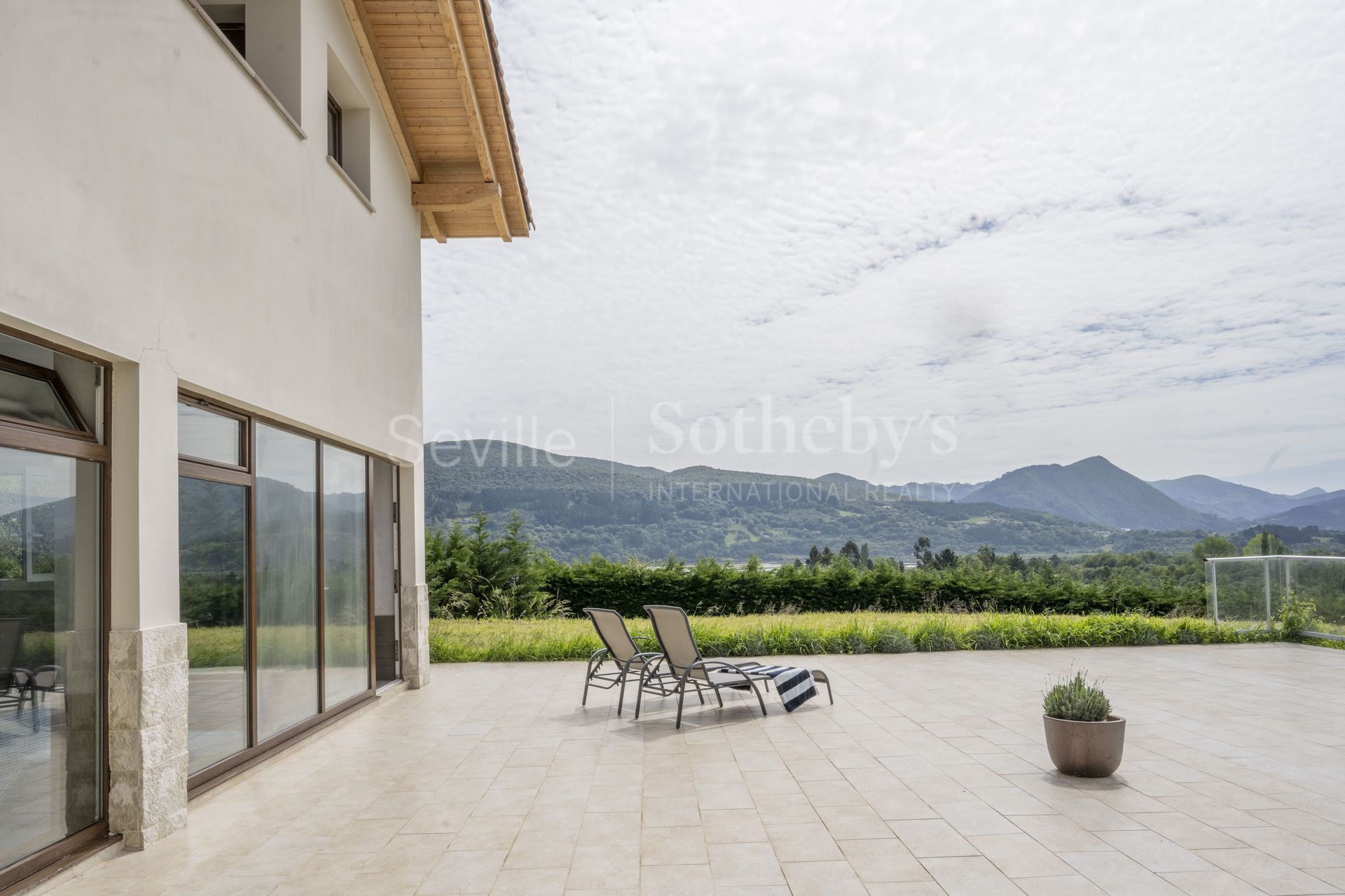 Exclusiva vivienda en el corazón de Urdaibai Reserva de la Biosfera.