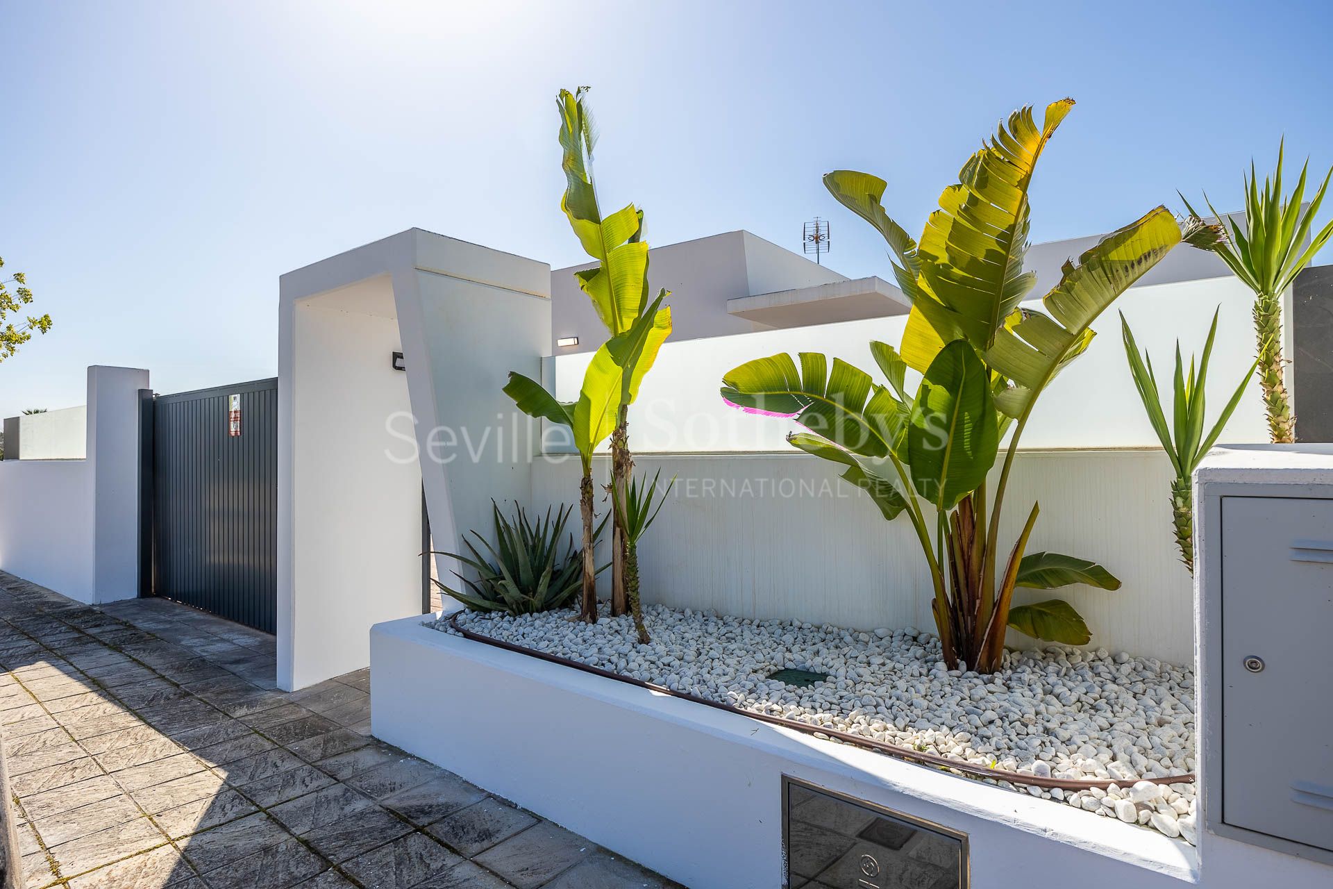 Exclusive contemporary style Villa in Aljarafe