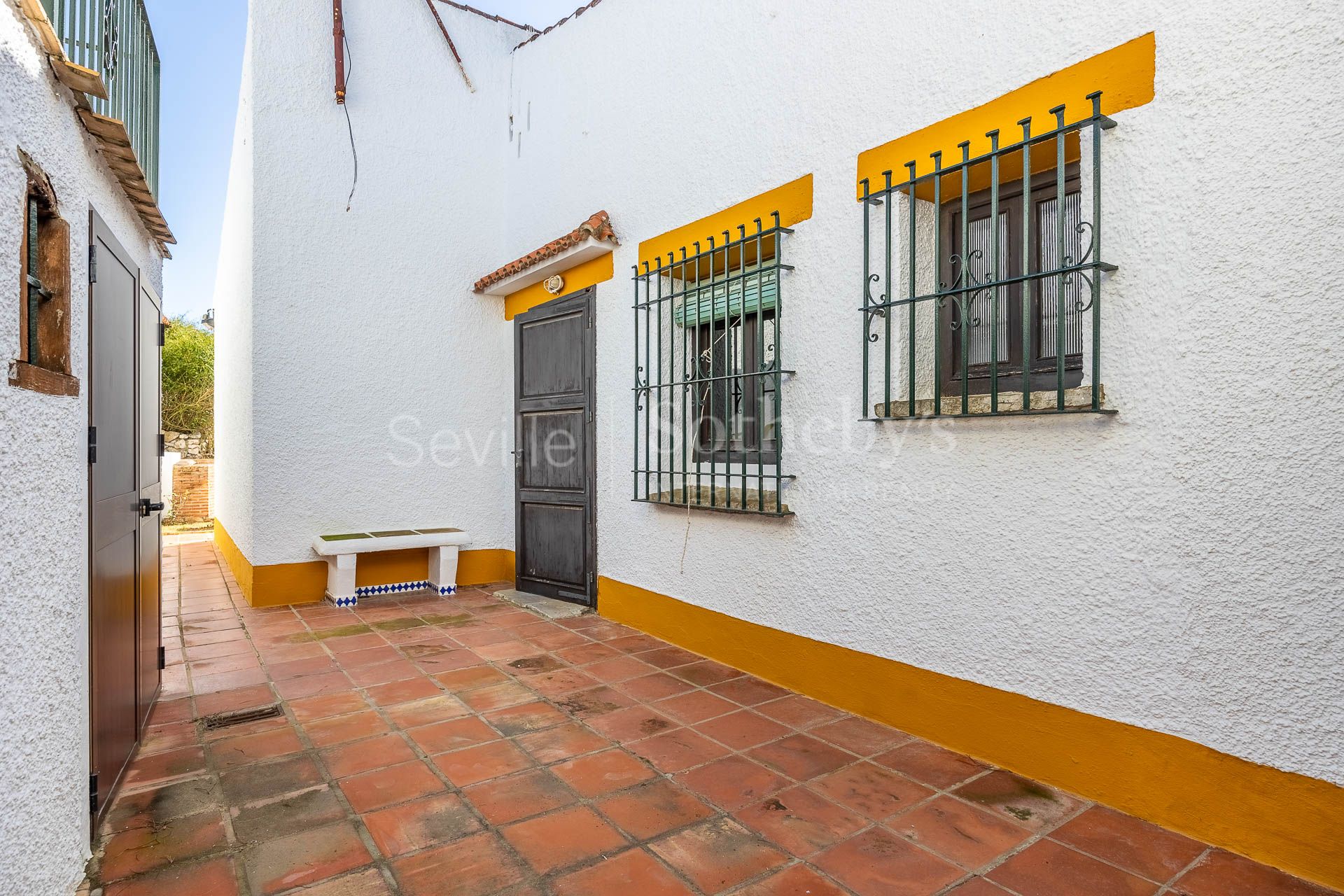 One-Story House in La Fuente del Gallo