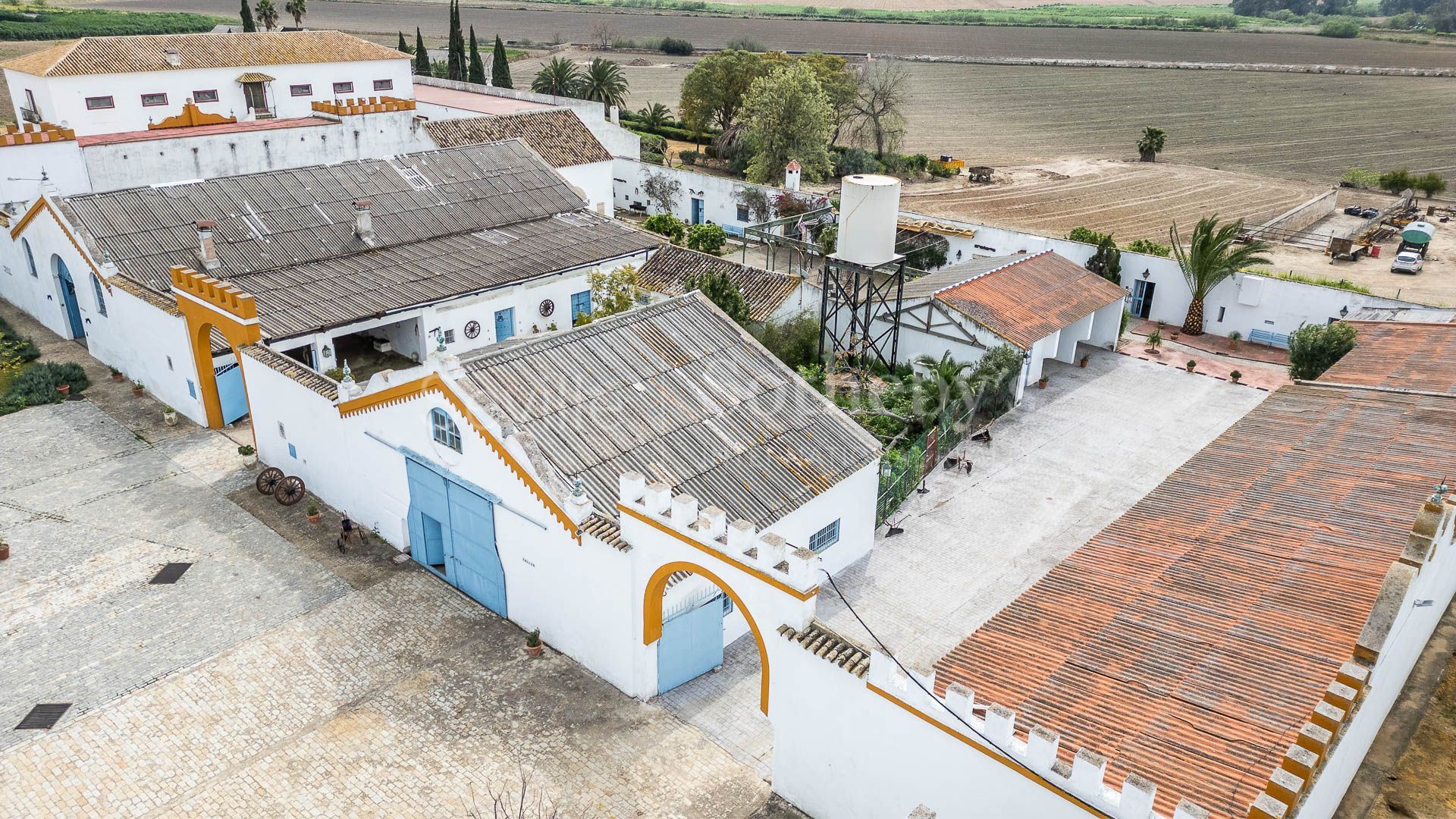 Exclusivo Cortijo de cuatro hectáreas en Carmona