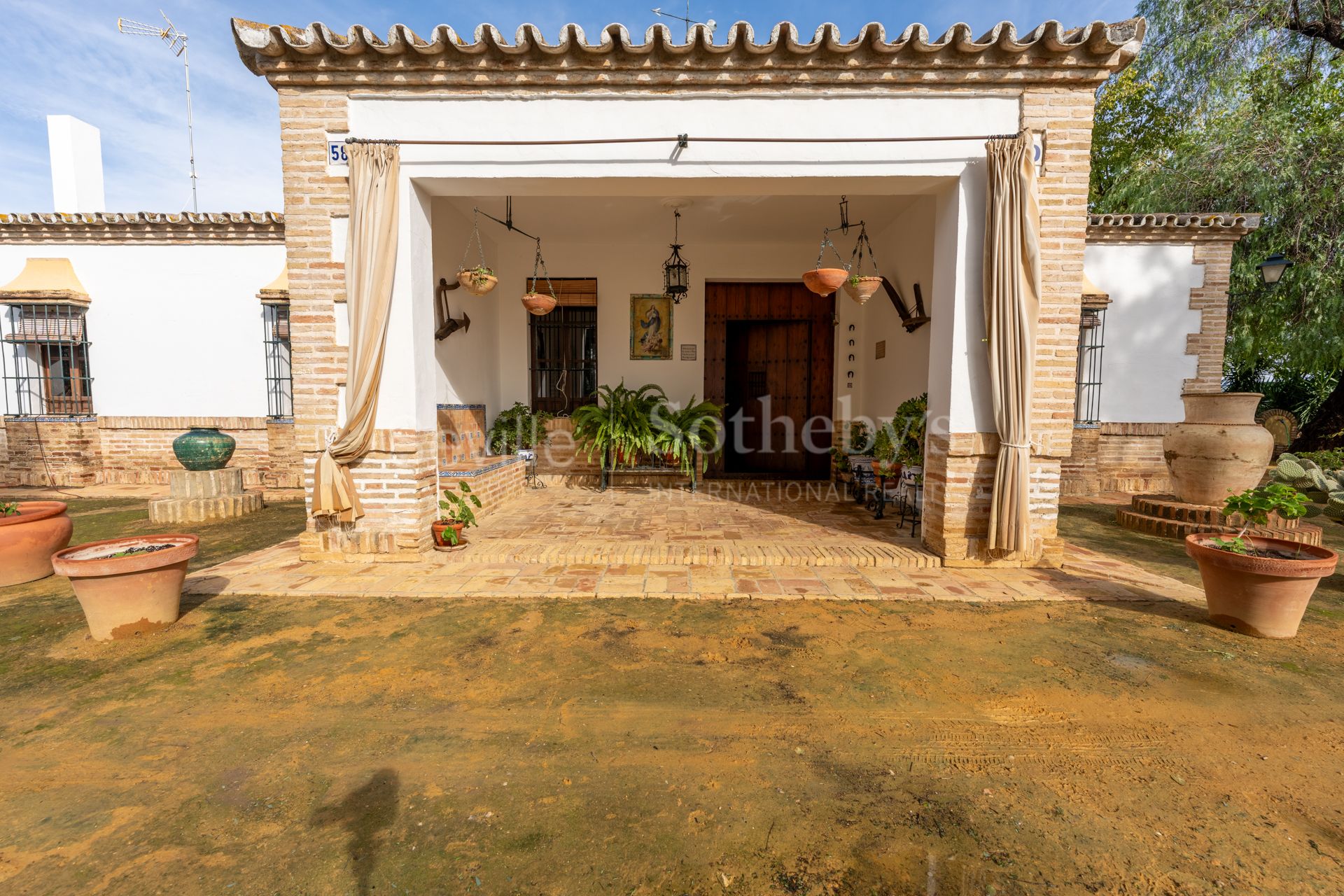 Finca con encanto en Lora del Río