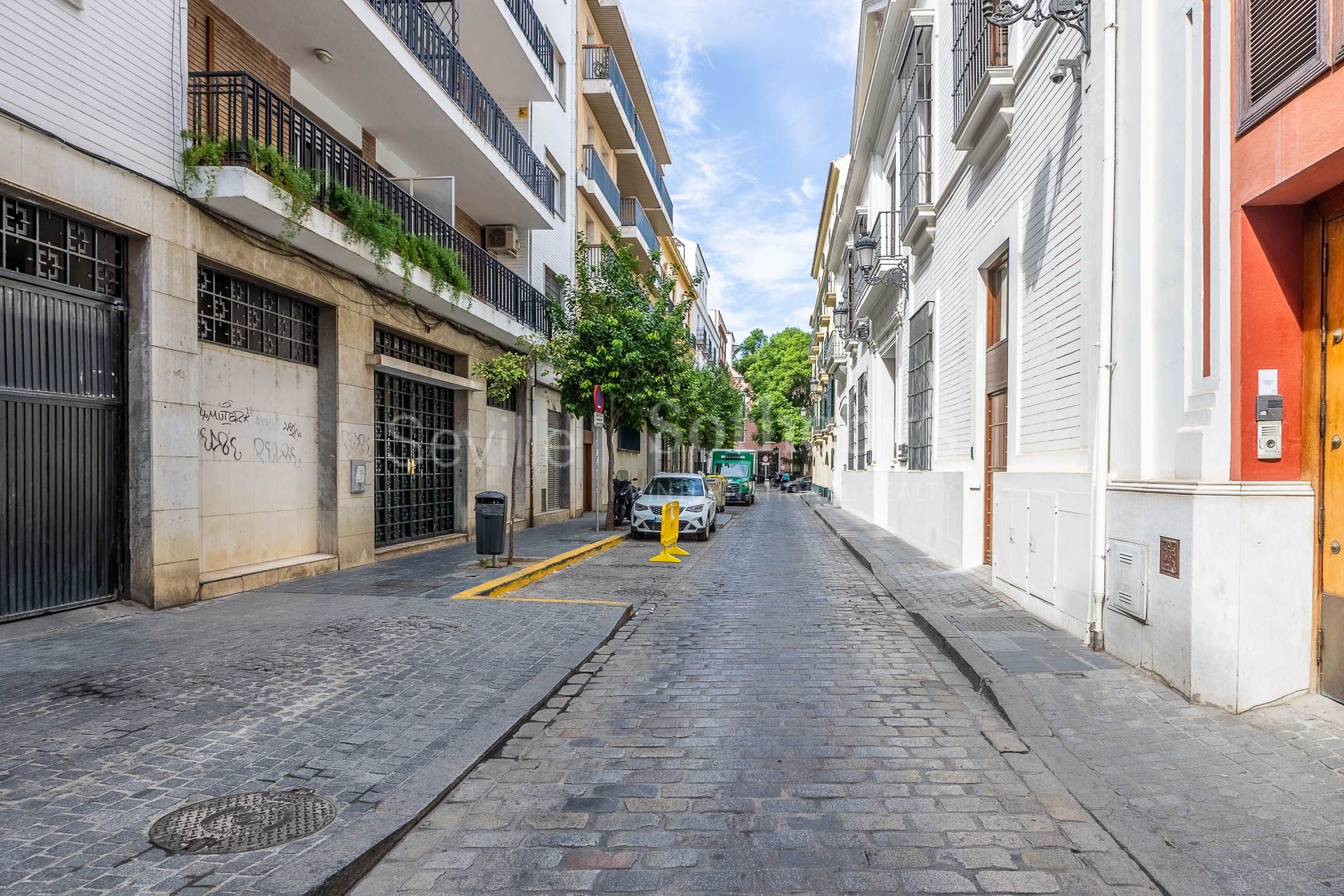 Amplio piso con terraza y garaje en el Arenal