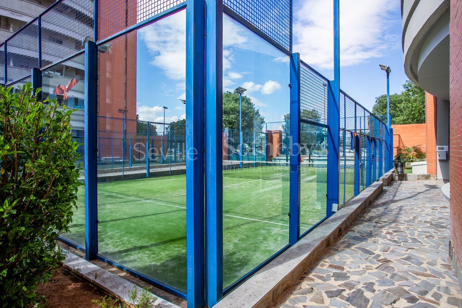Ático con terraza de 150 m² en Jardines de Hércules