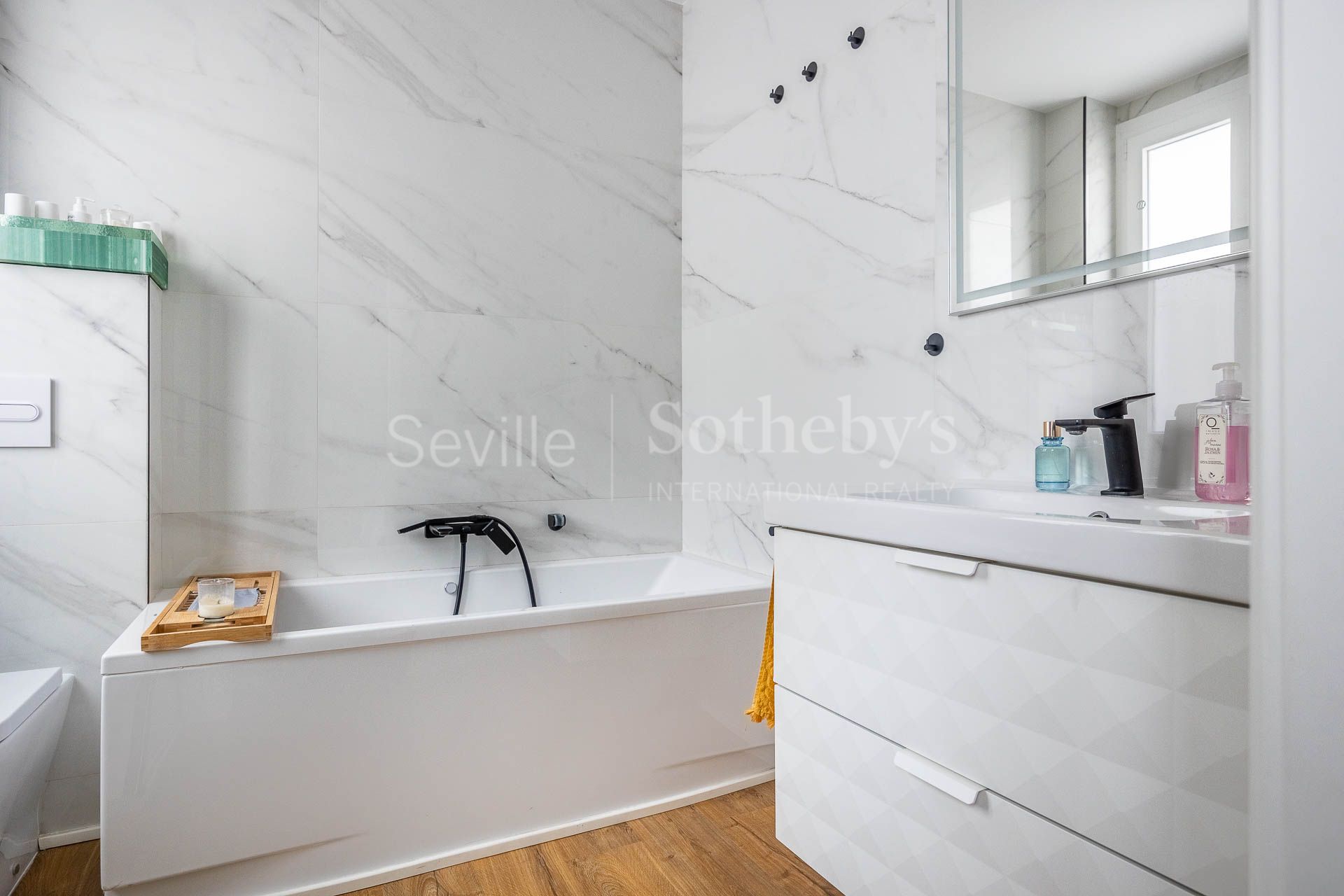 Amplio apartamento con reforma reciente en Sevilla