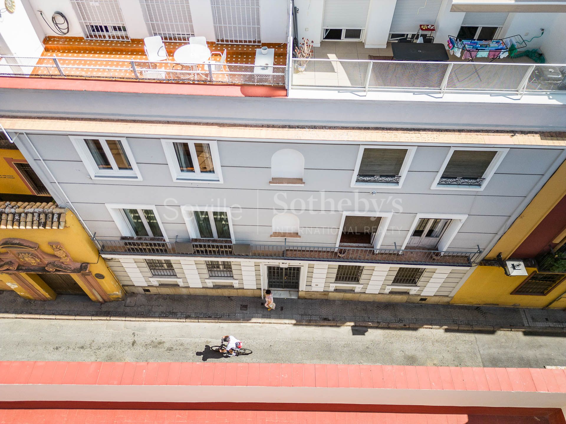 Amplio apartamento con reforma reciente en Sevilla