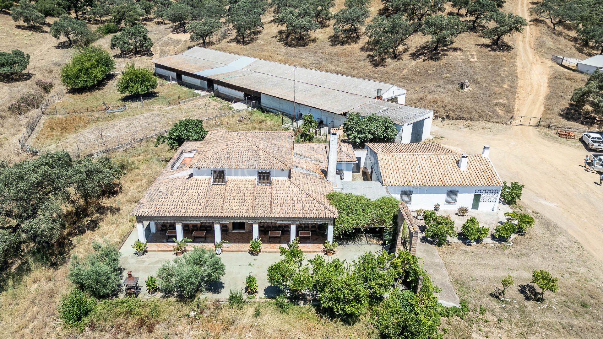 Private Estate surrounded by the Breña Reservoir and Mediterranean Forest