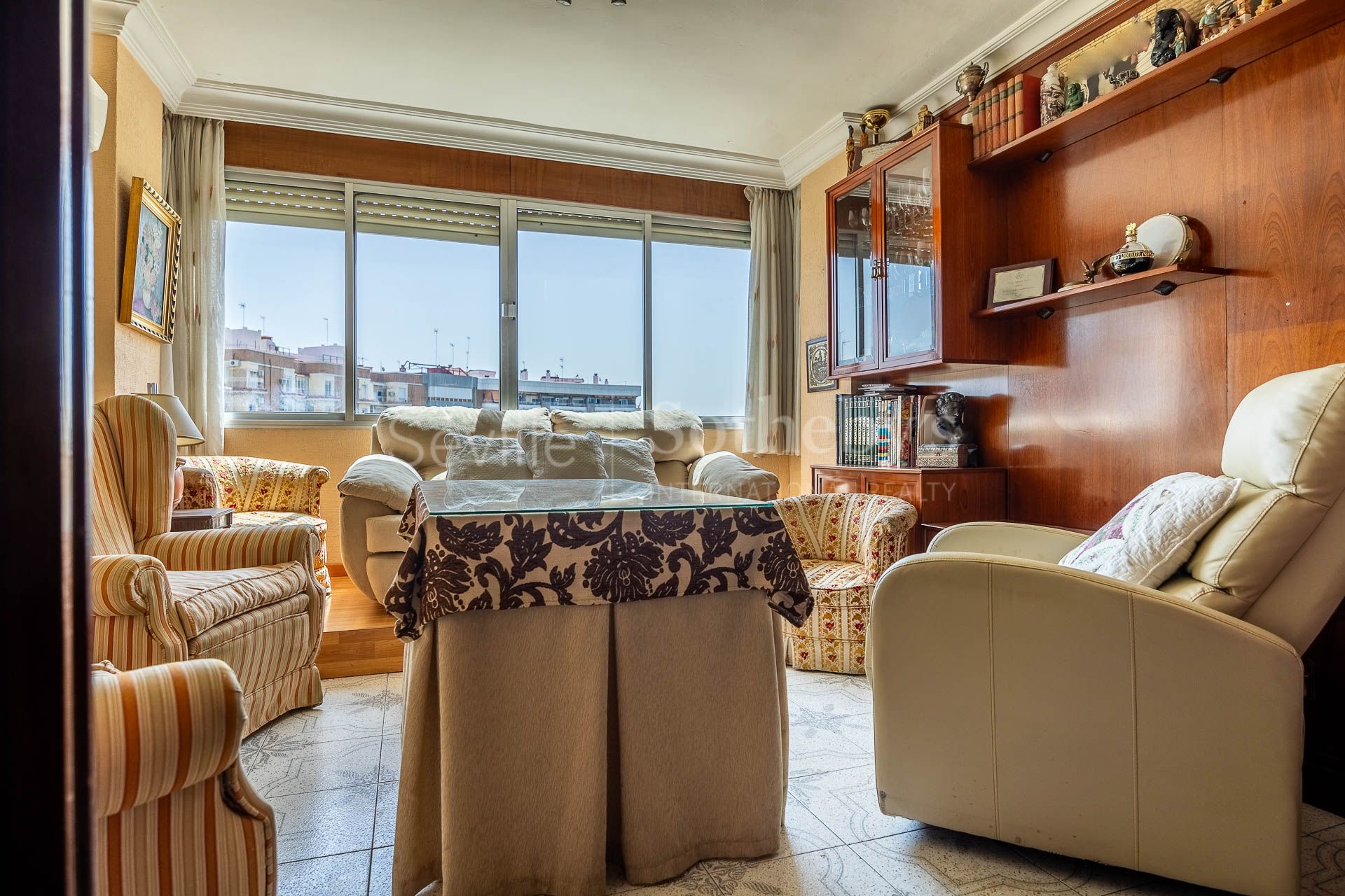 Bright Apartment in Gran Plaza