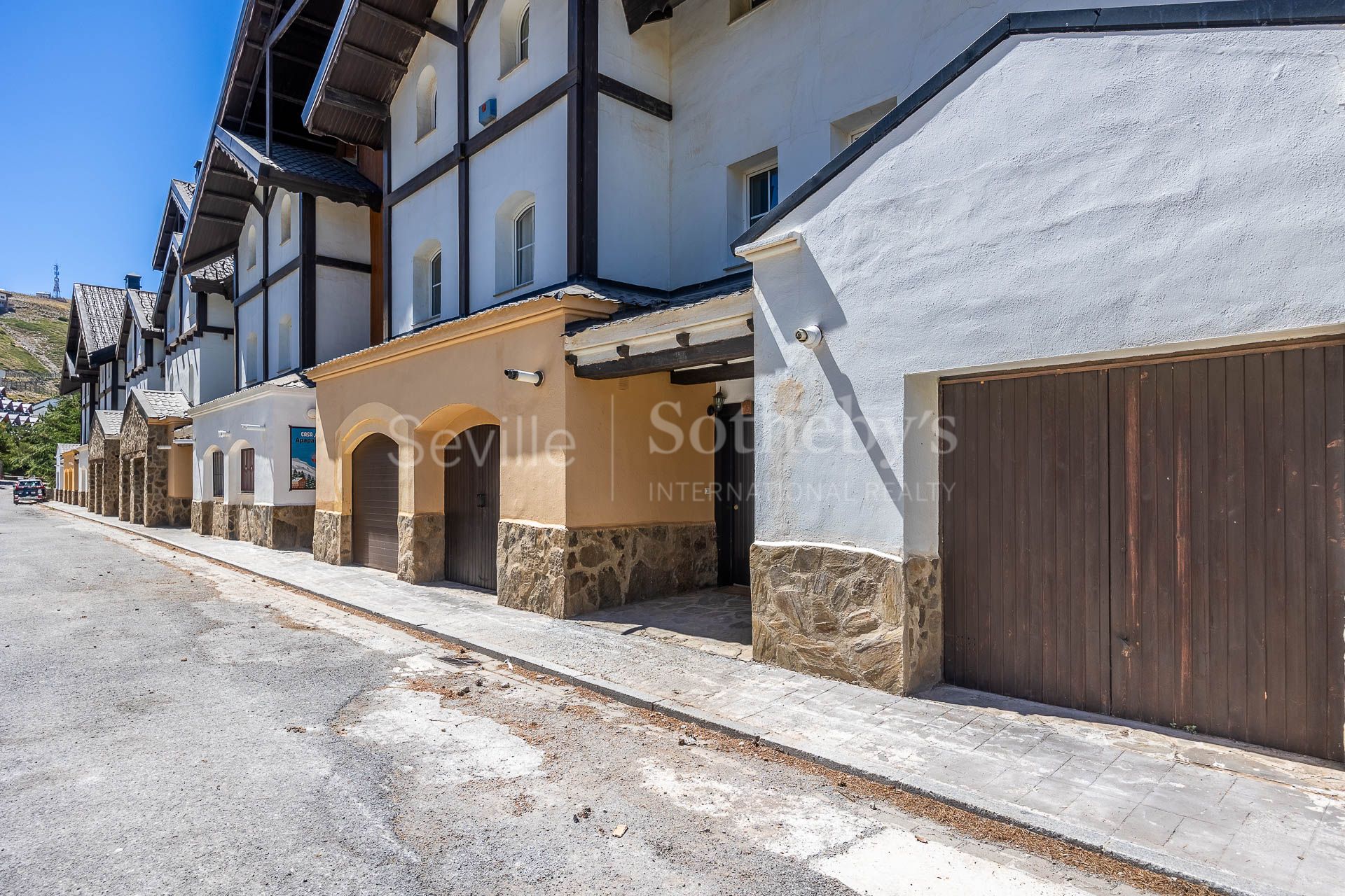 Townhouse with panoramic views and sauna in Sierra Nevada