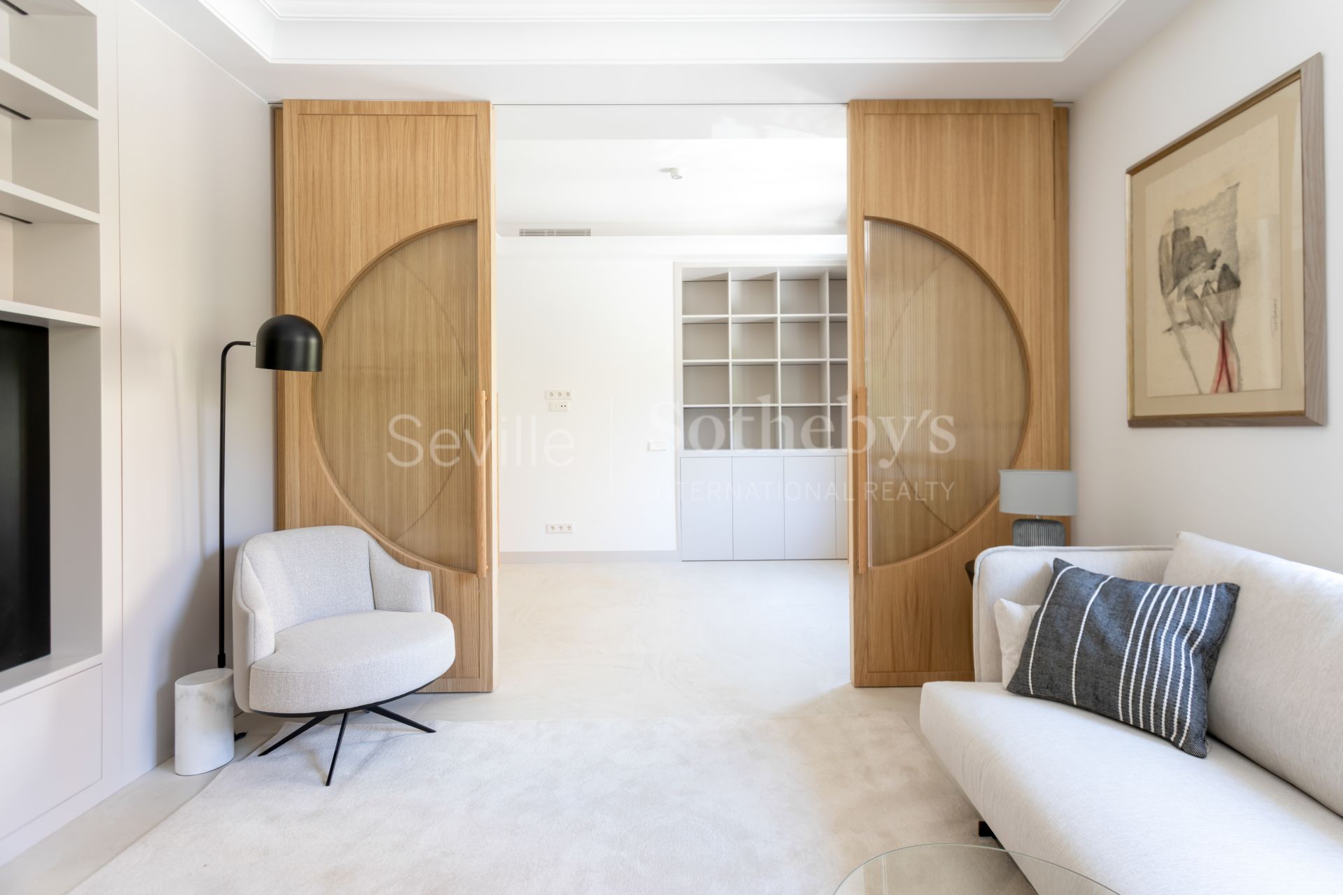 Luxurious Refurbished Apartment with Two Terraces in Prado de San Sebastián