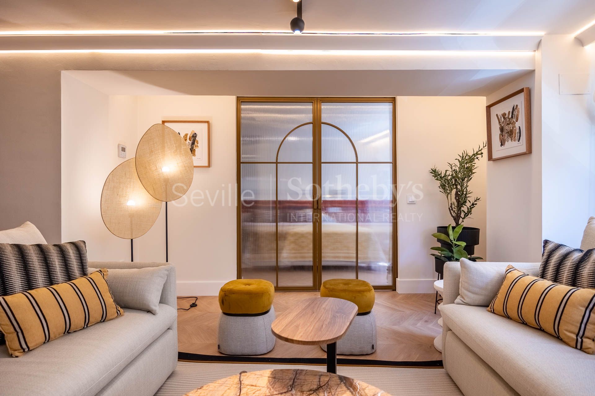 Elegante loft con diseño contemporáneo