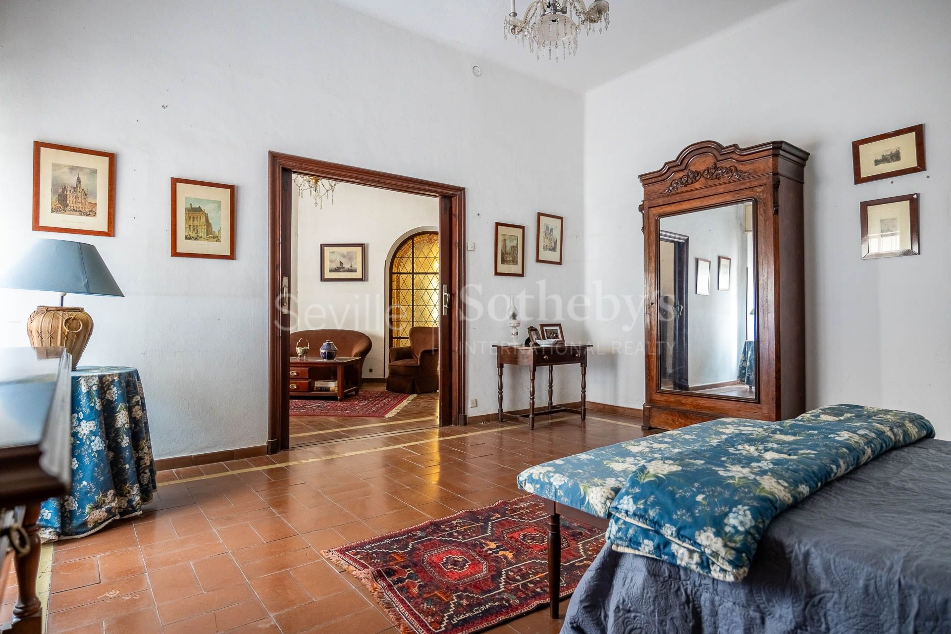 Casa palacio histórica con gran patio Andújar