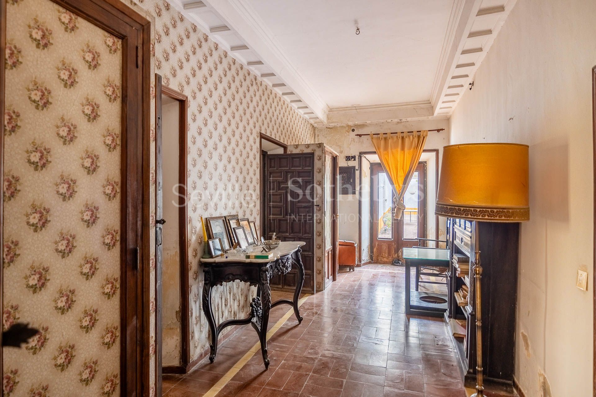 Casa palacio histórica con gran patio Andújar