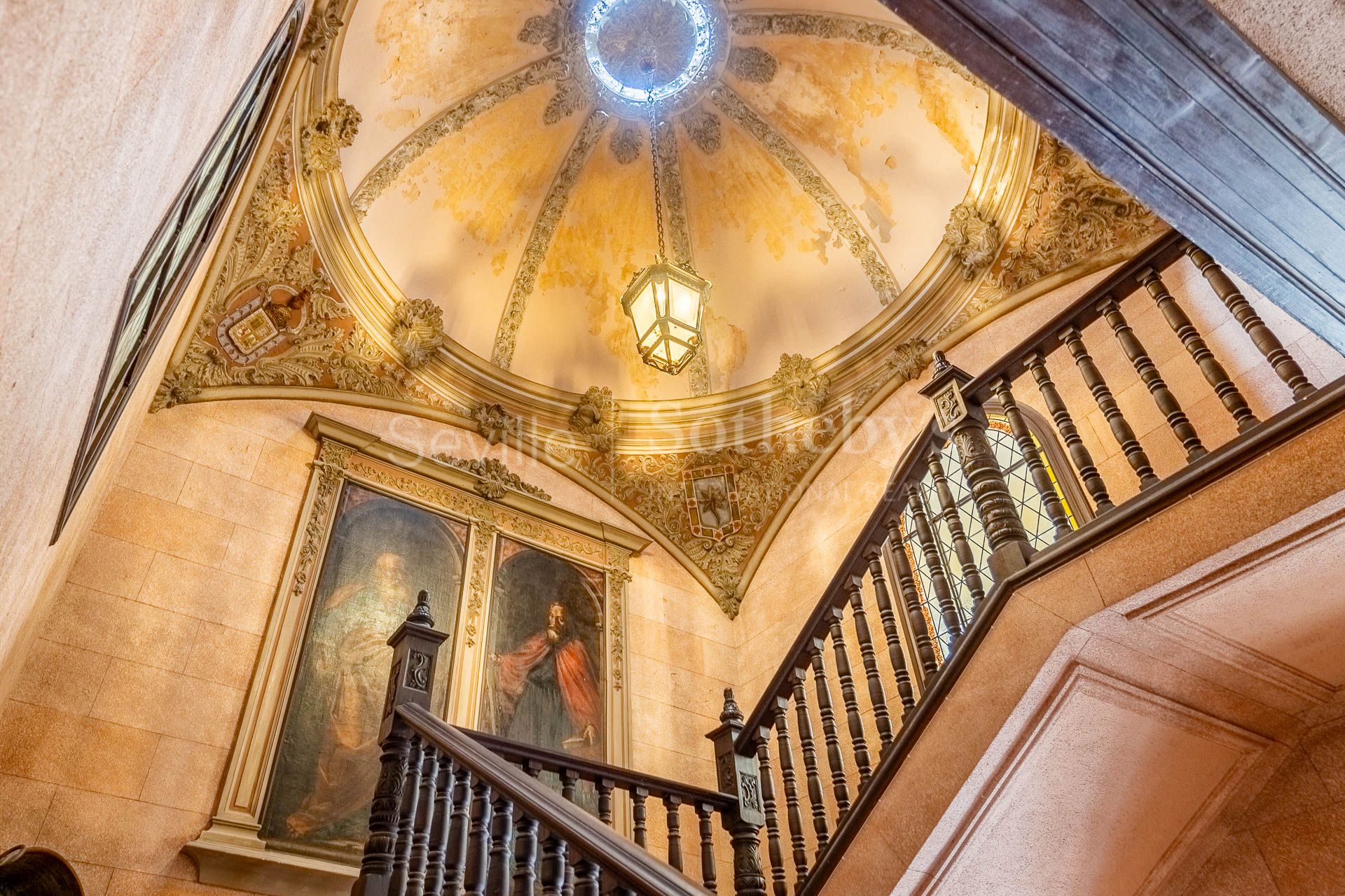 Casa palacio histórica con gran patio Andújar