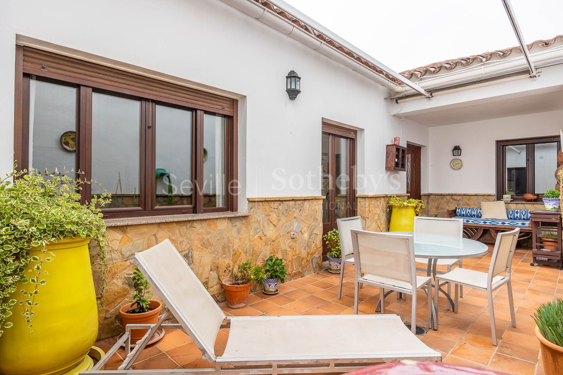 Two-Storey House with Views of Aracena Castle