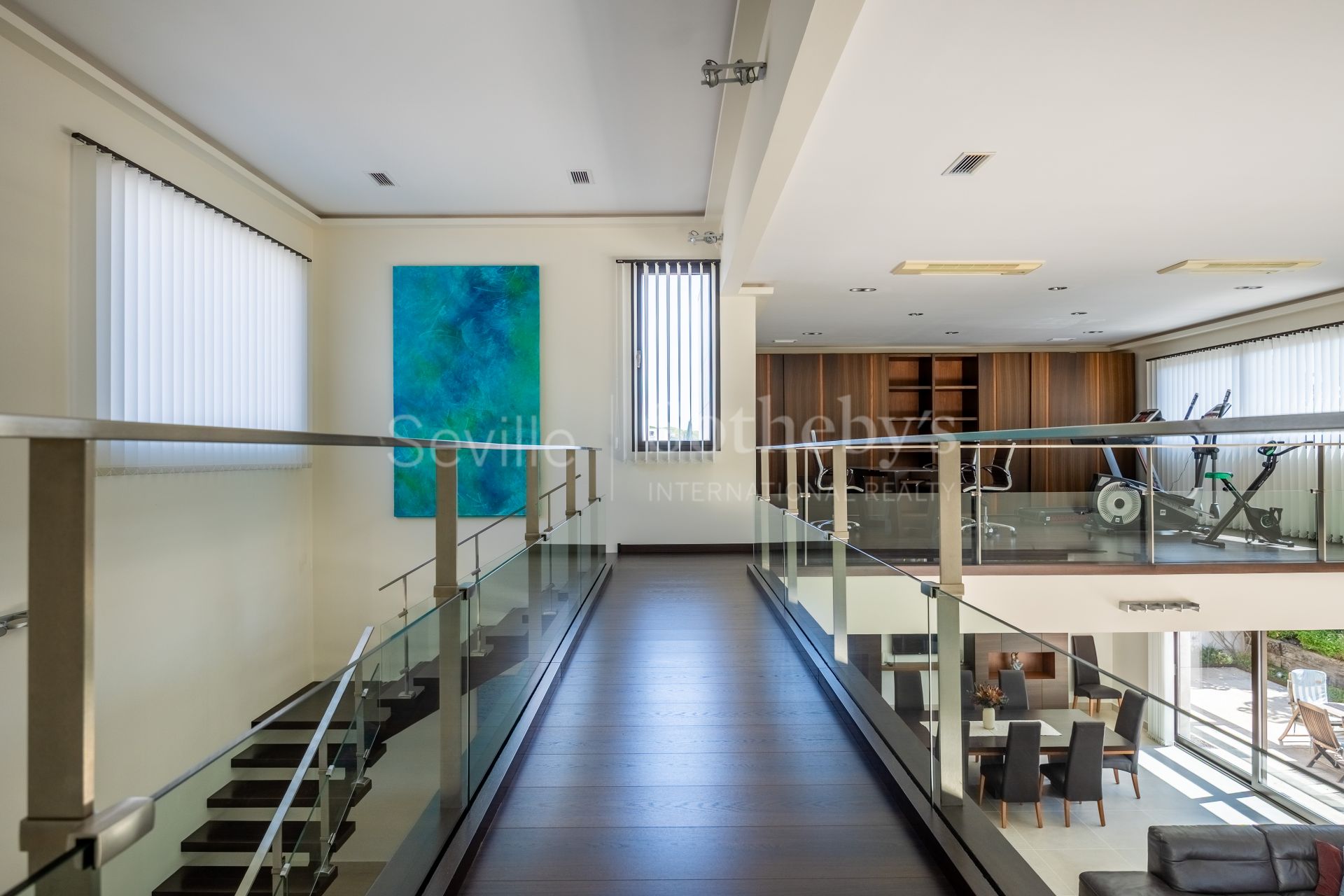 Vivienda con piscina privada en Vistahermosa