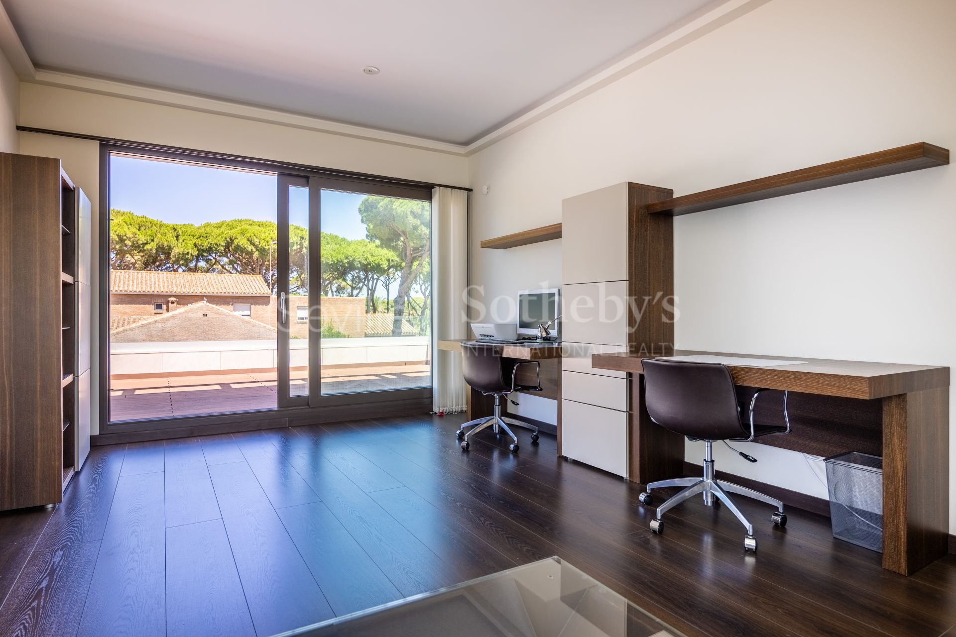 Vivienda con piscina privada en Vistahermosa