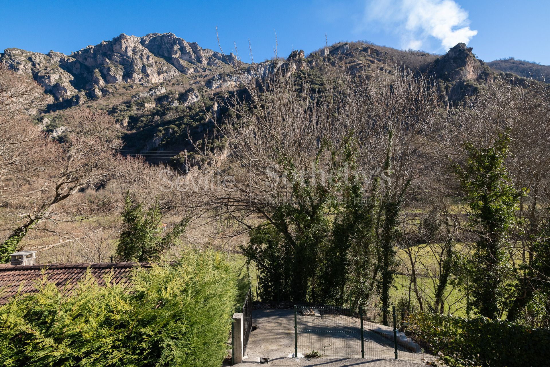 Chalet individual en el Parque Natural de Somiedo, con amplio jardín y garaje