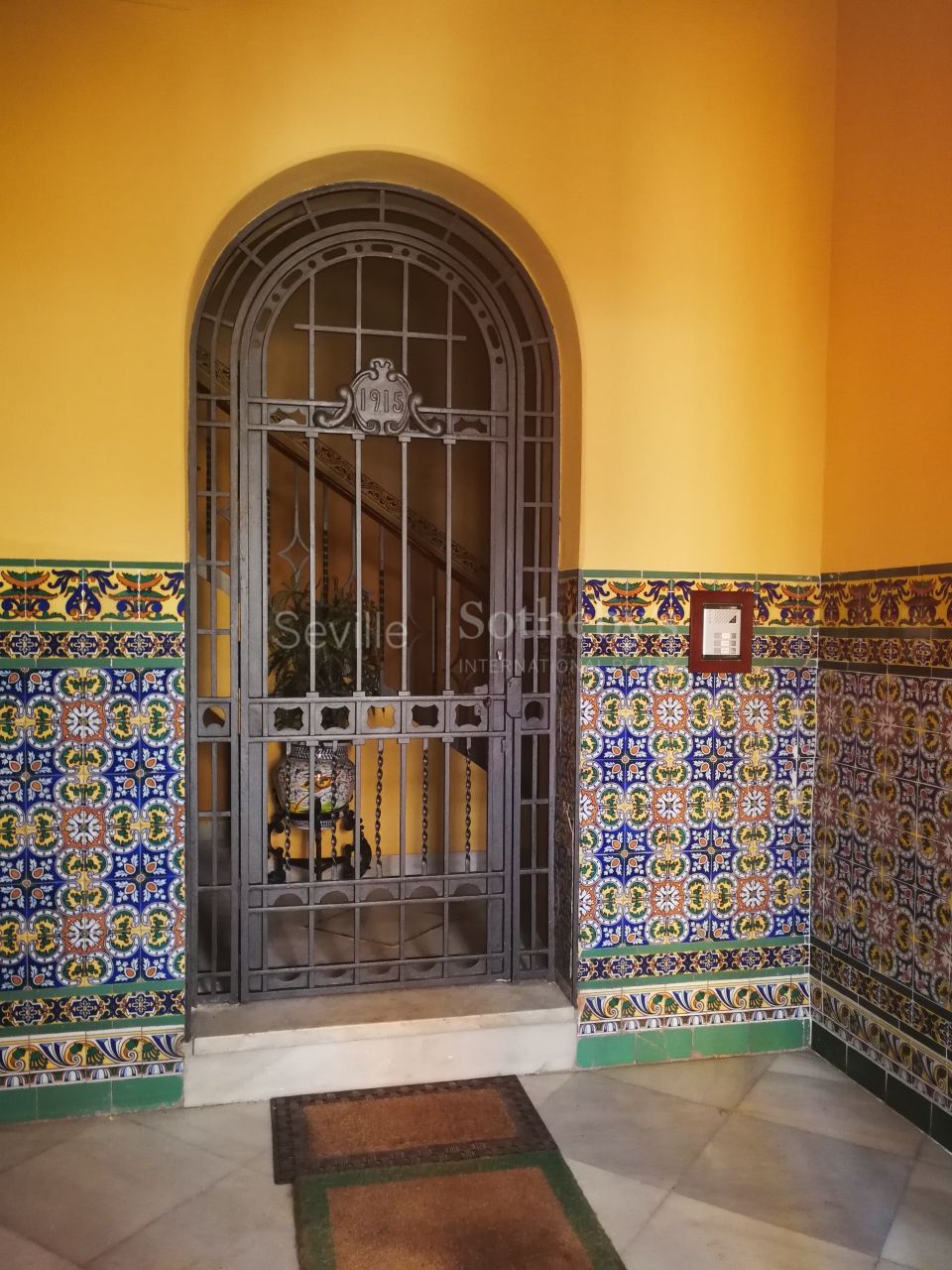 Alquiler de Ático en San Gregorio (Puerta de Jerez).