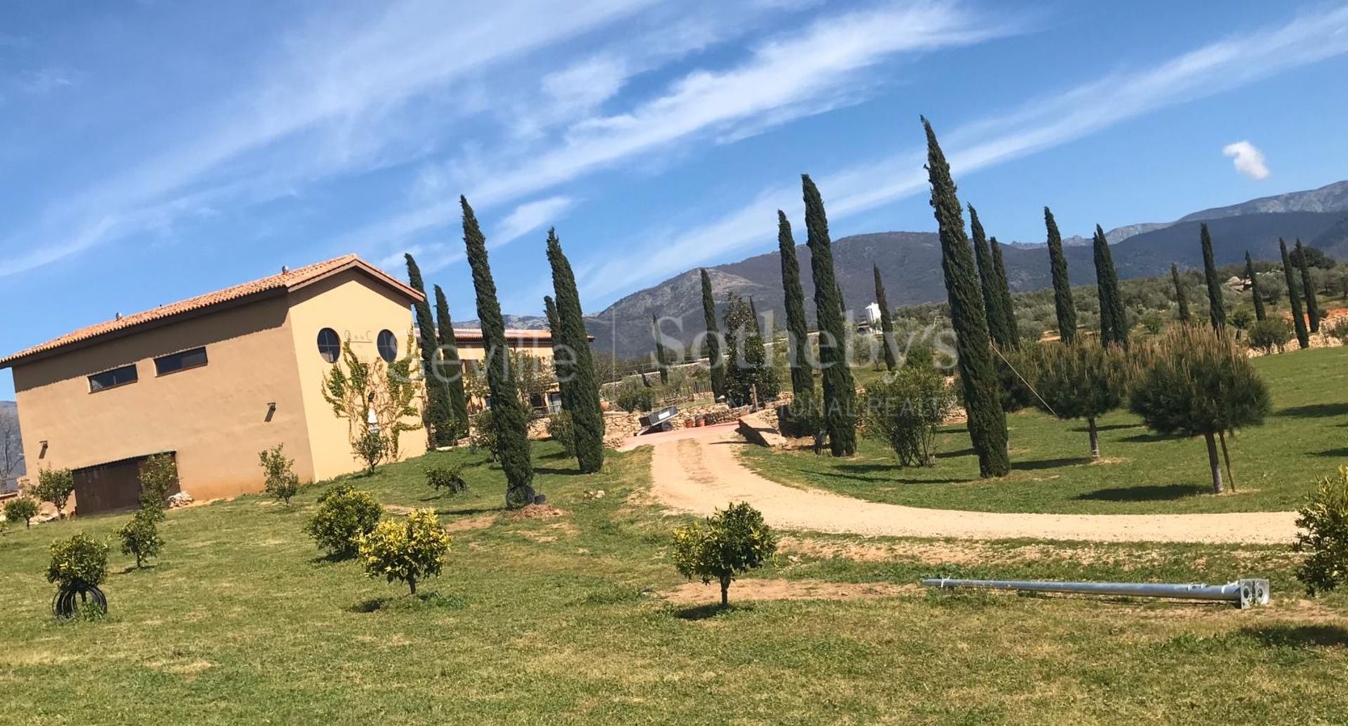 Exclusiva Hacienda totalmente reformada en Jarandilla de la Vera