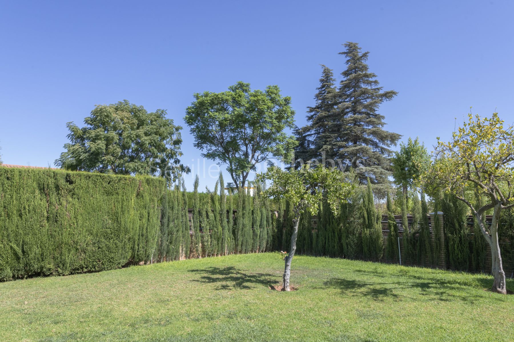 Chalet en urbanización privada en Bormujos