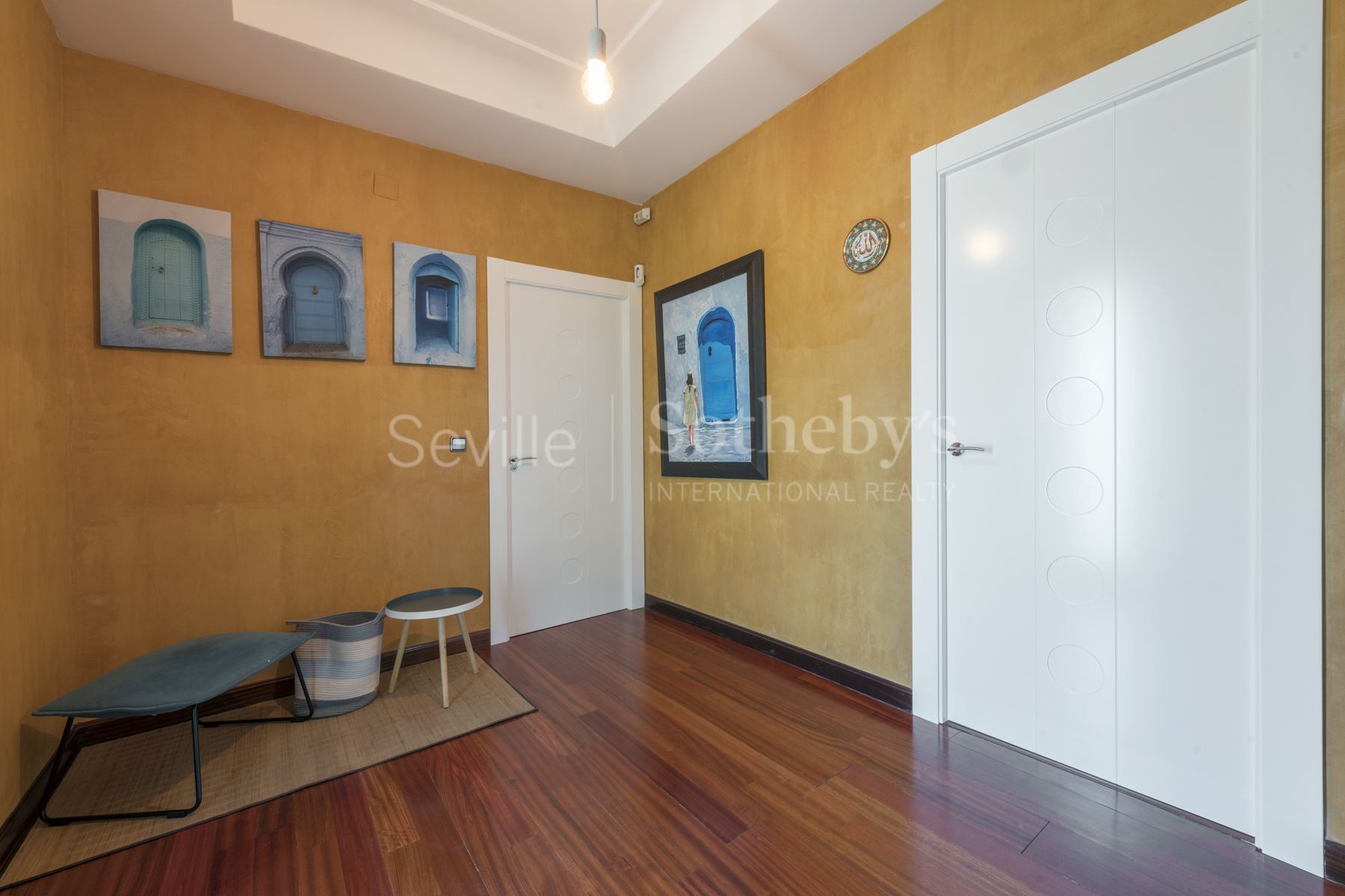 Chalet en urbanización privada en Bormujos
