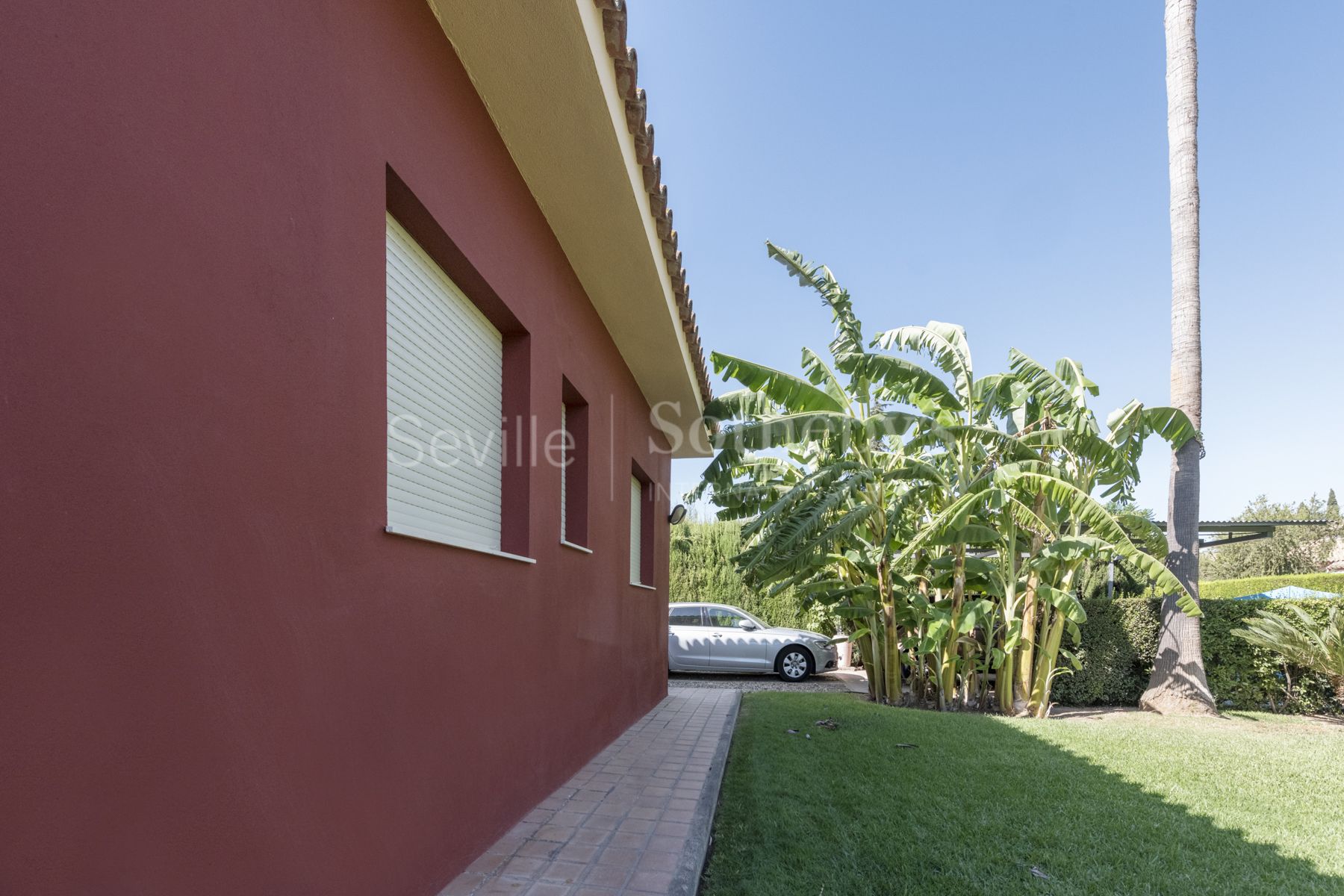 Chalet en urbanización privada en Bormujos