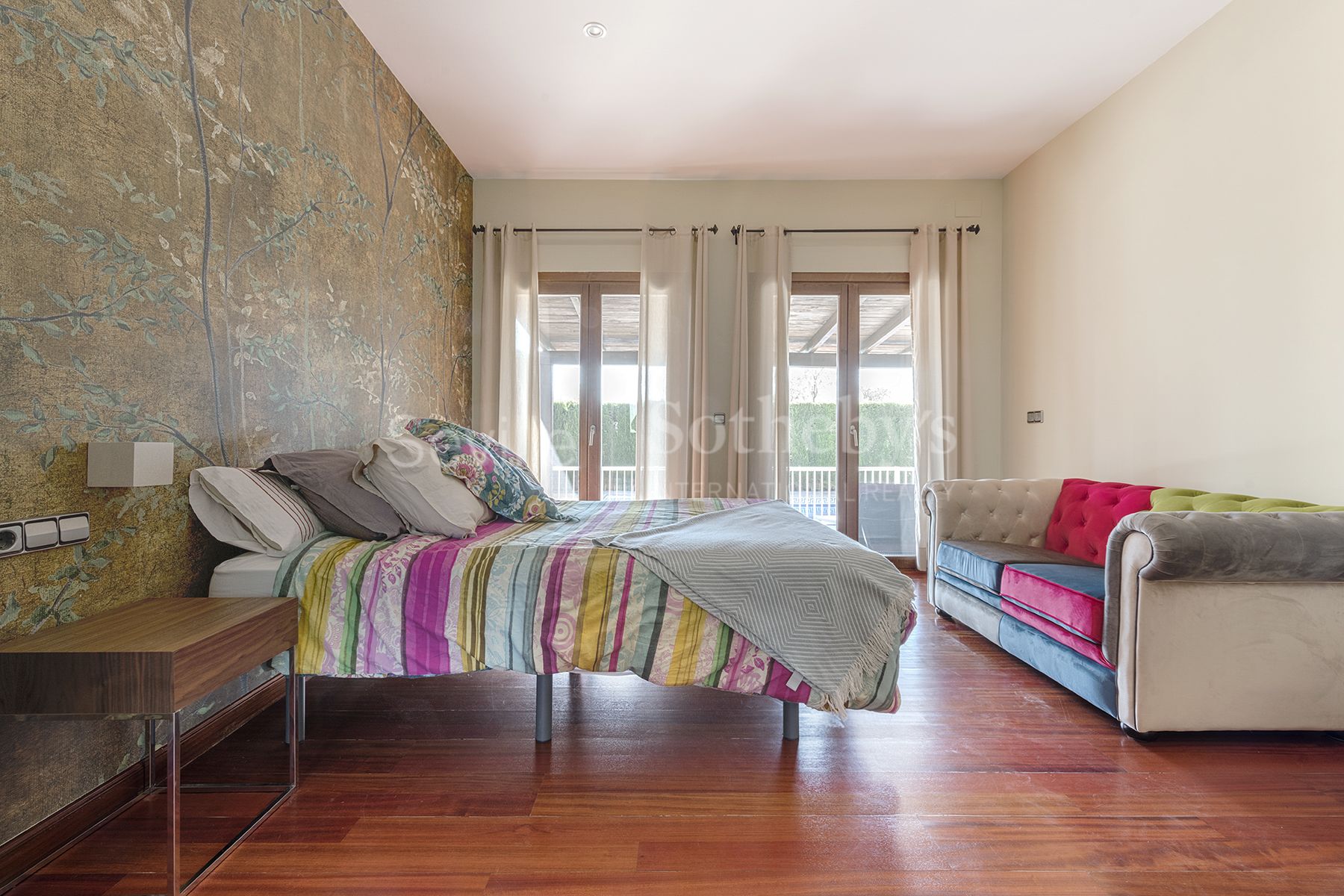 Chalet en urbanización privada en Bormujos