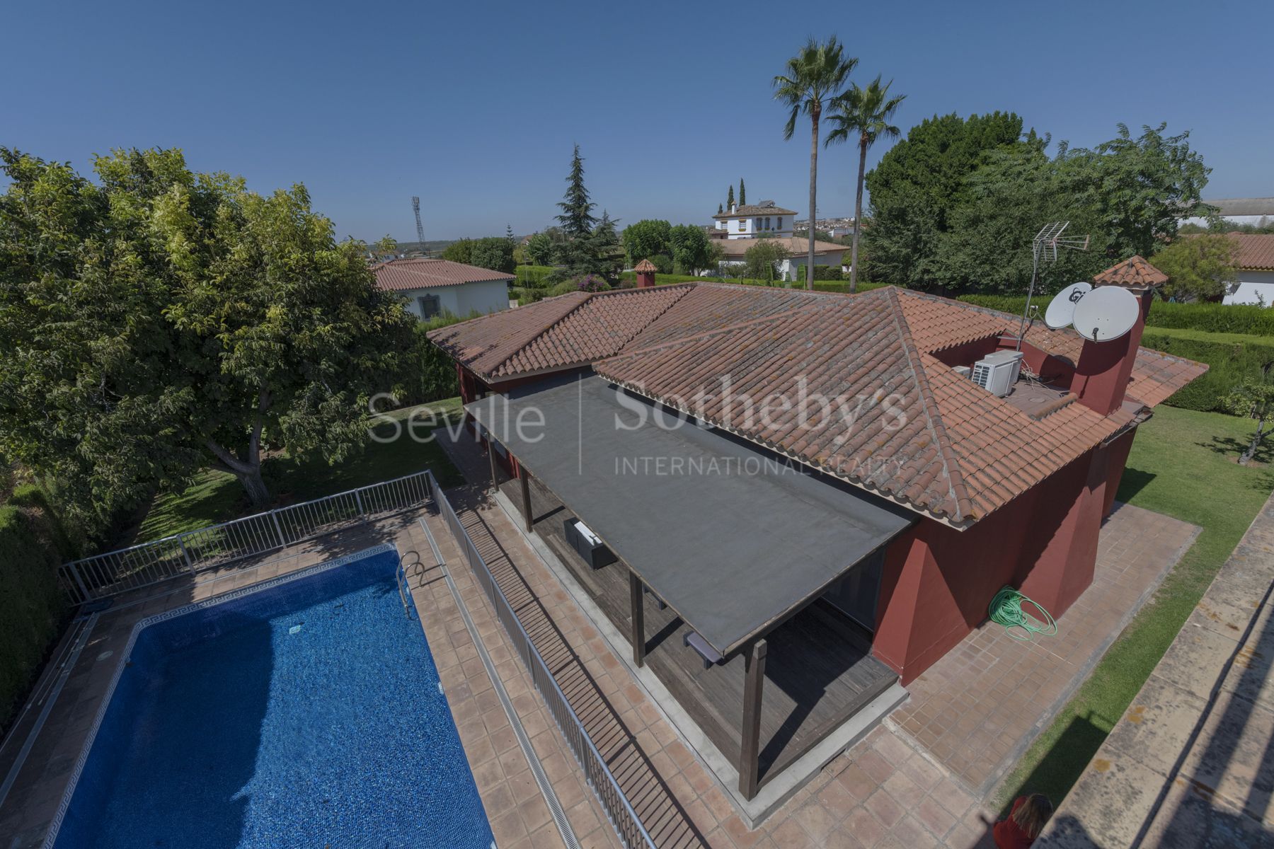 Chalet en urbanización privada en Bormujos