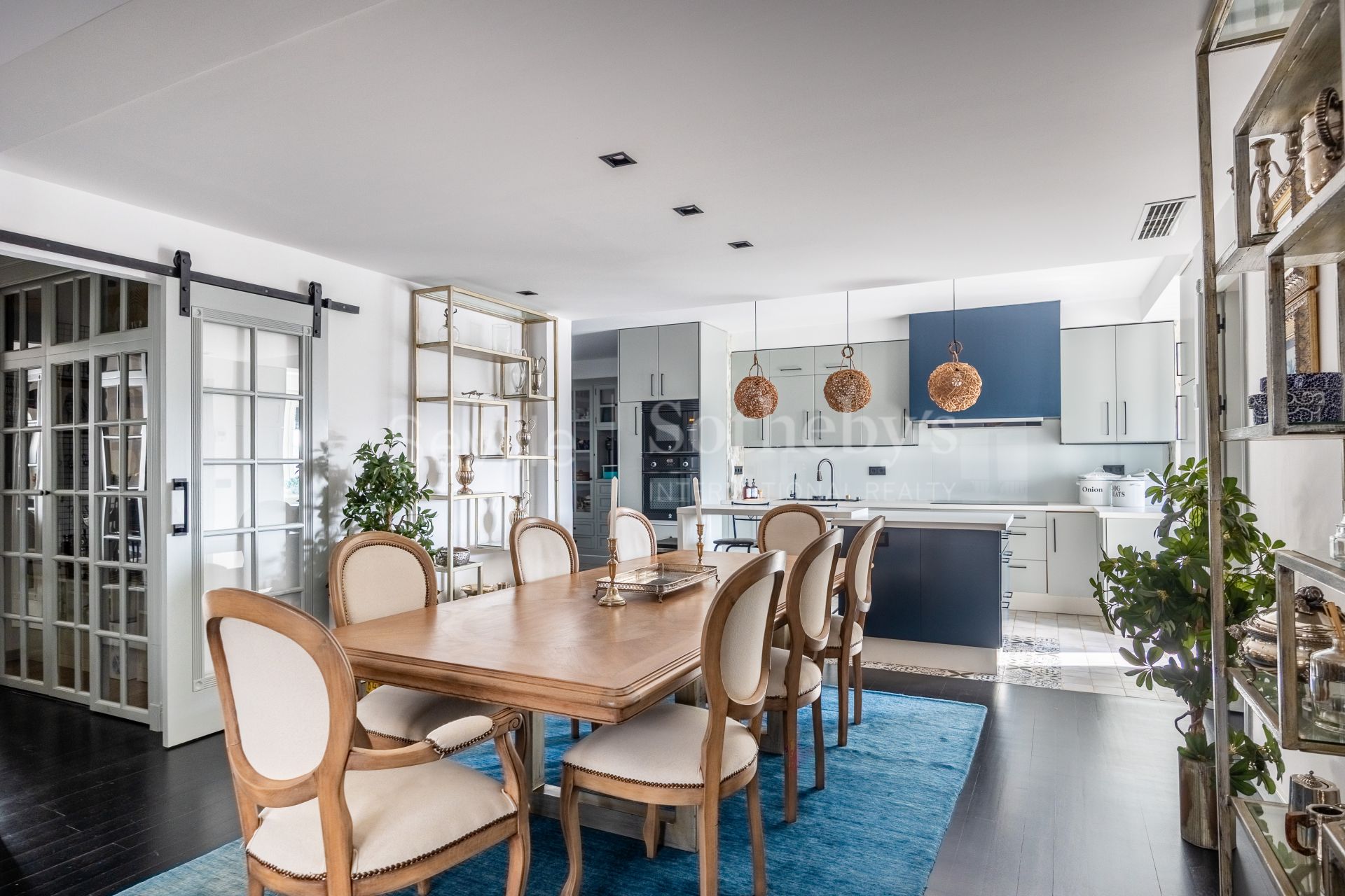 Luxury Residence on República Argentina