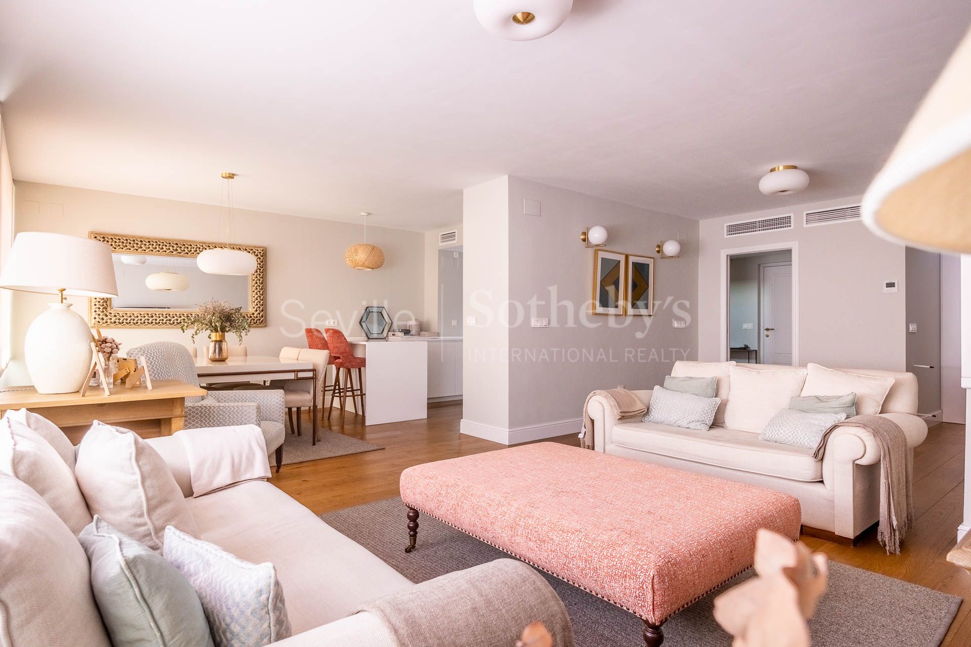 Exclusive triplex in the El Porvenir