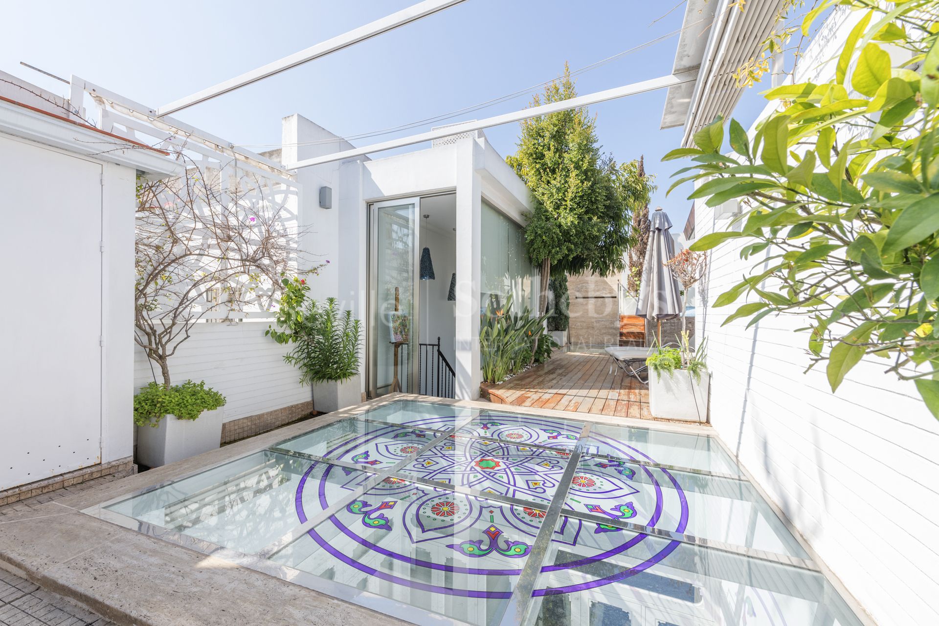 Lujosa casa con terraza y piscina privada en una de las mejores ubicaciones del centro de Sevilla