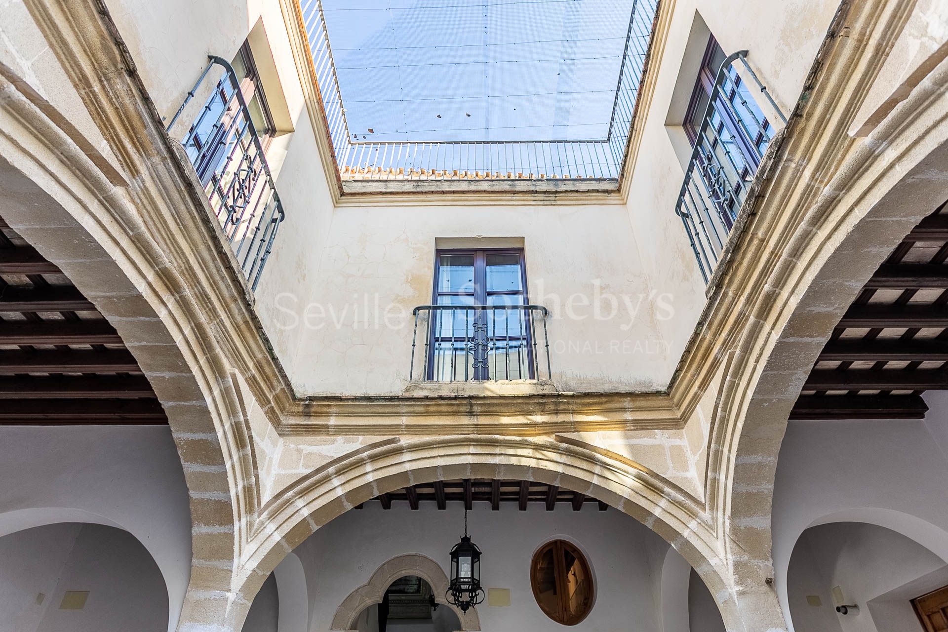 Casa rehabilitada con calidades de lujo en pleno casco histórico del Puerto de Santa María