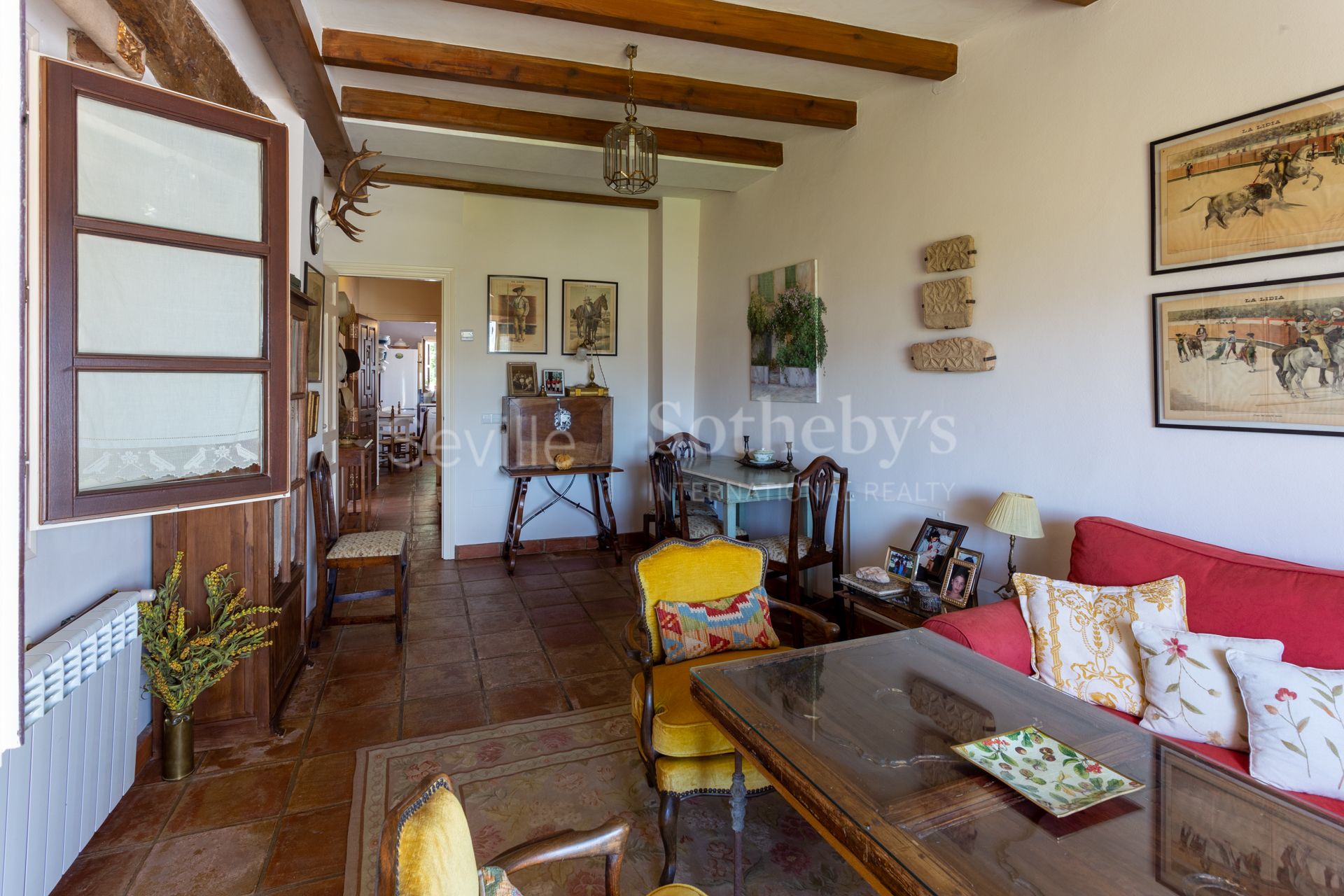 Vivienda singular de dos plantas con vistas a la Sierra en casa señorial del S.XVII con piscina y solarium