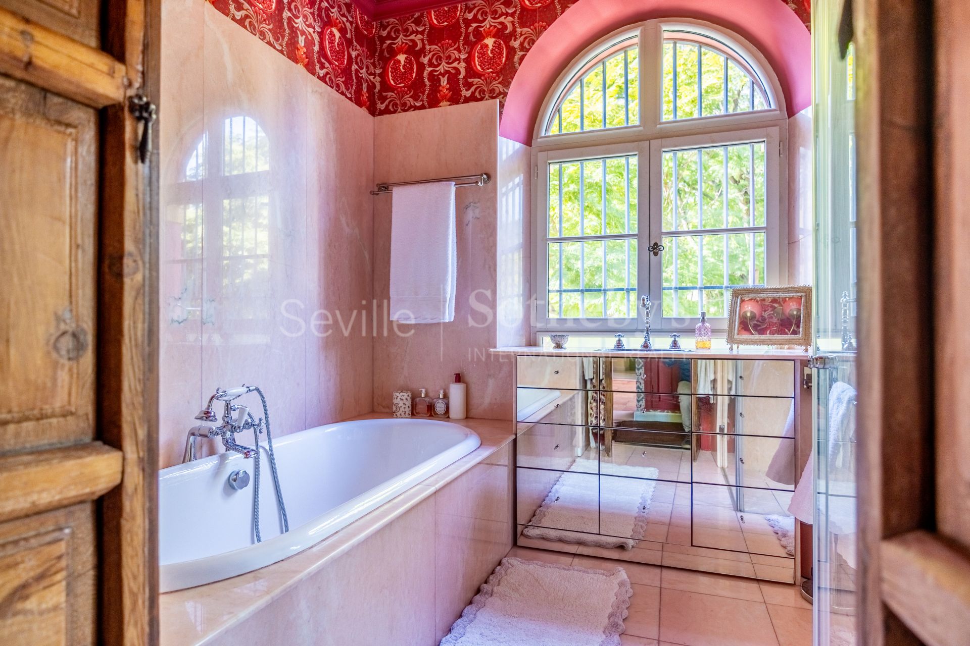 Casa señorial restaurada en la Plaza del Museo