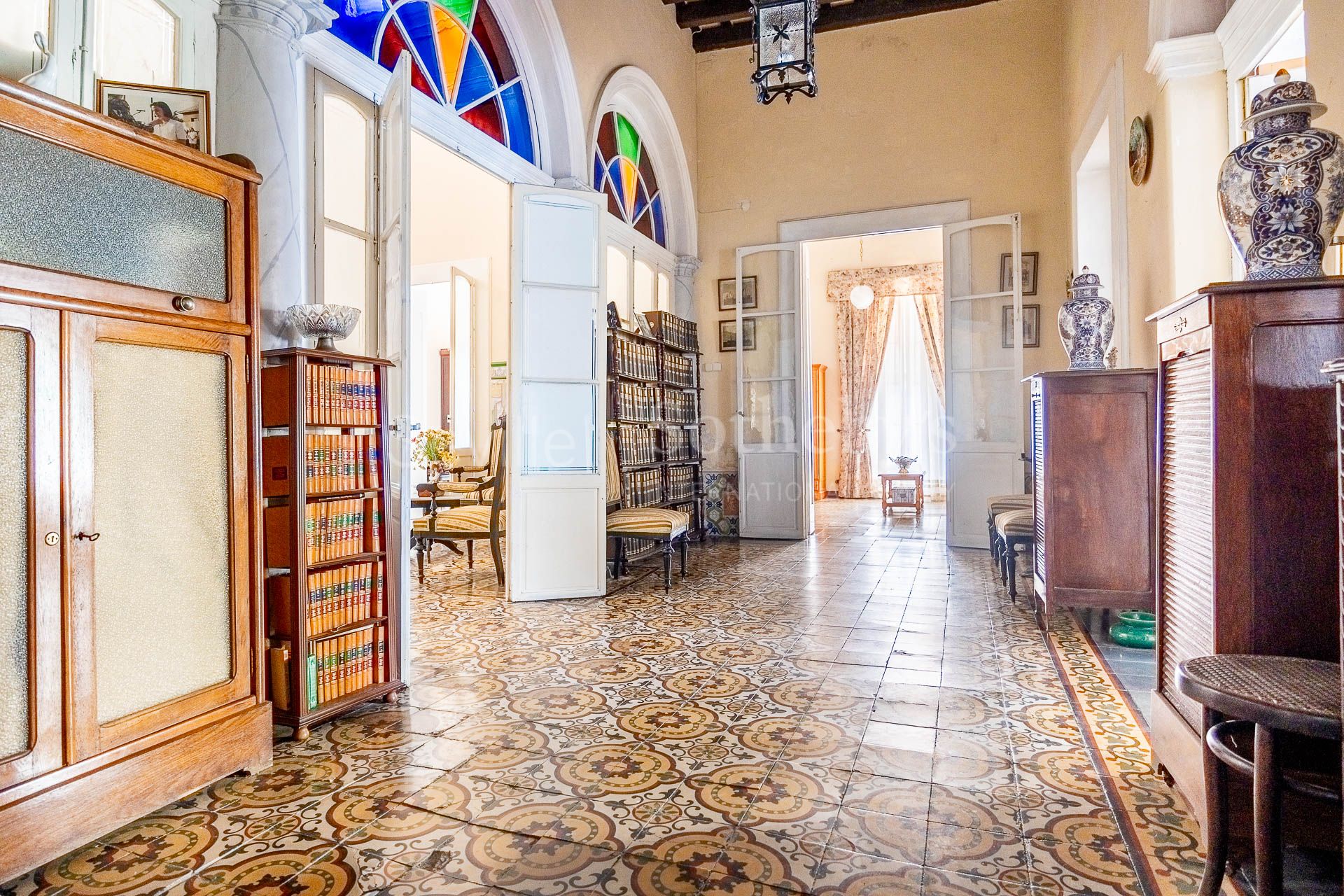 Casa de estilo andaluz con 9 habitaciones en el centro de Puerto Real