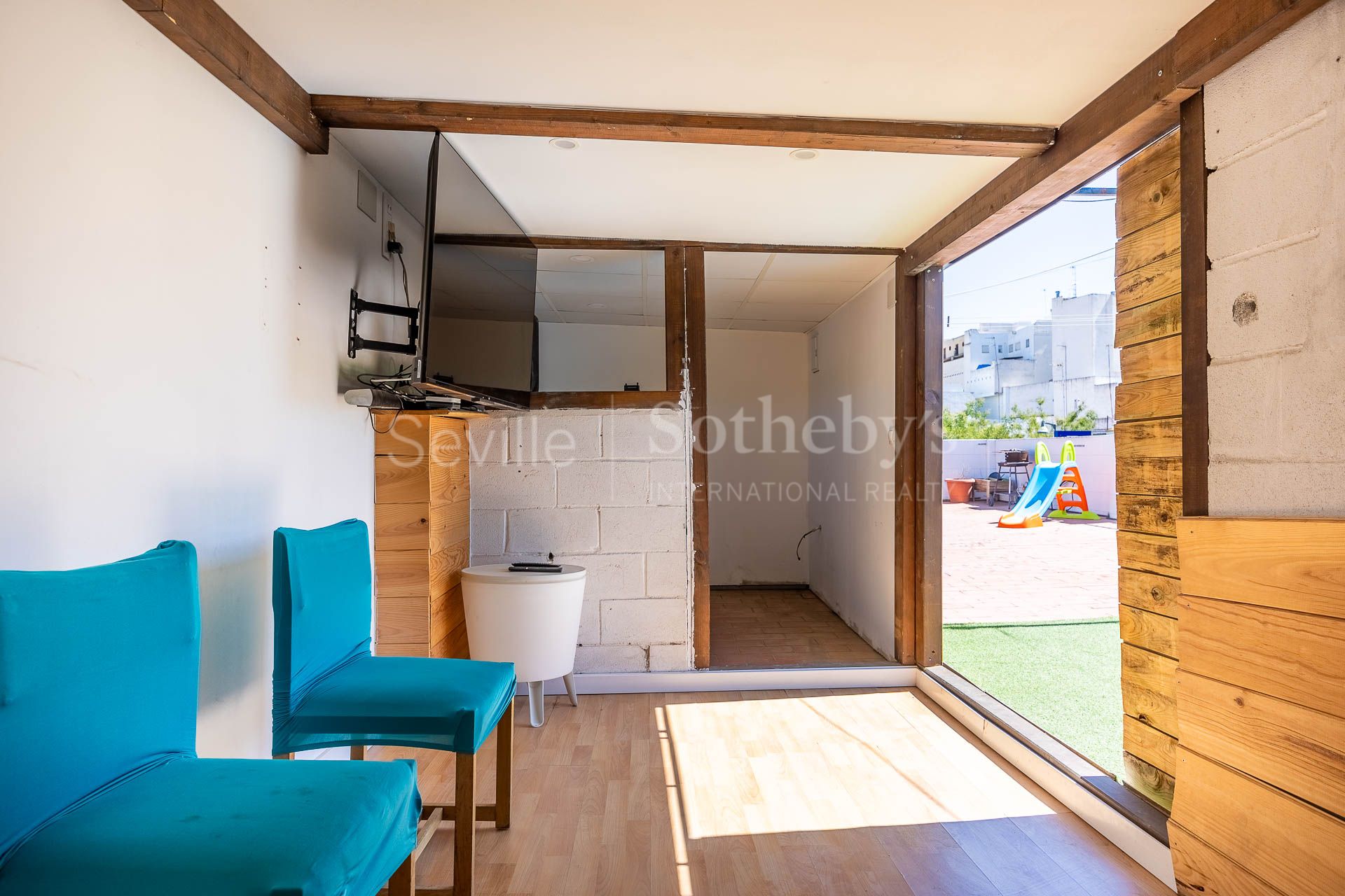 Casa de 3 habitaciones con amplias terrazas en Alcalá de Guadaíra