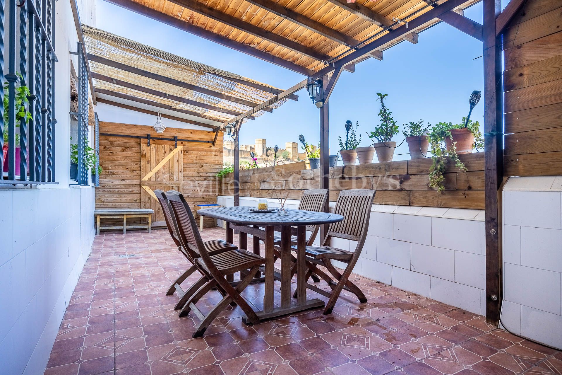 Casa de 3 habitaciones con amplias terrazas en Alcalá de Guadaíra