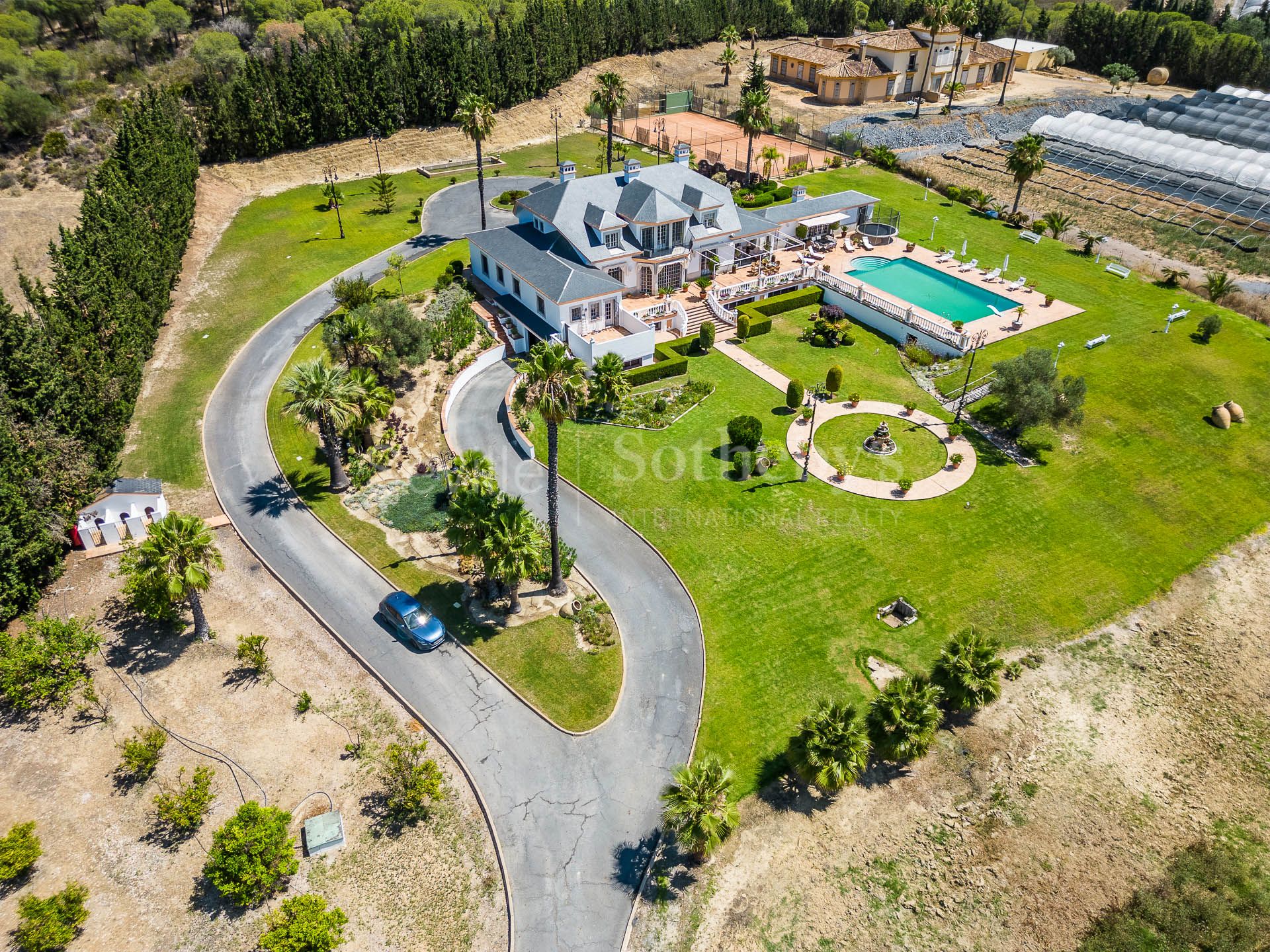 Impresionante casa de estilo arquitectónico moderno con vistas panorámicas de Aljaraque