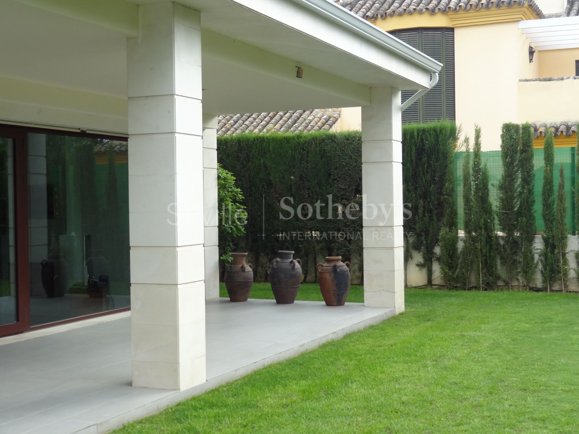 Chalet exclusivo con piscina en Simón Verde